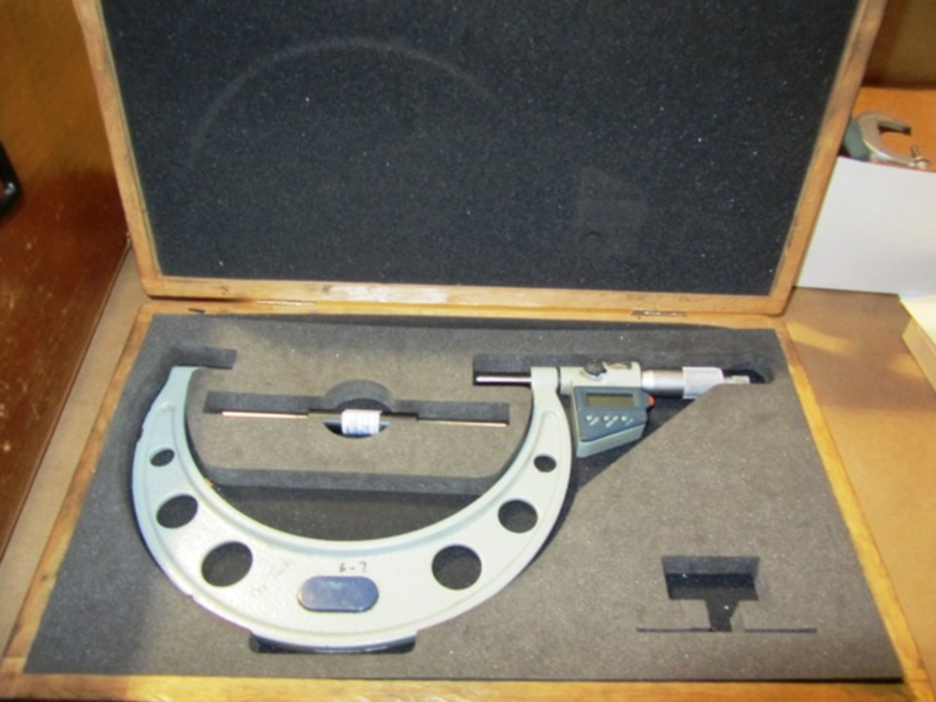 Mitutoyo 6''-7'' Digital Standard Micrometer