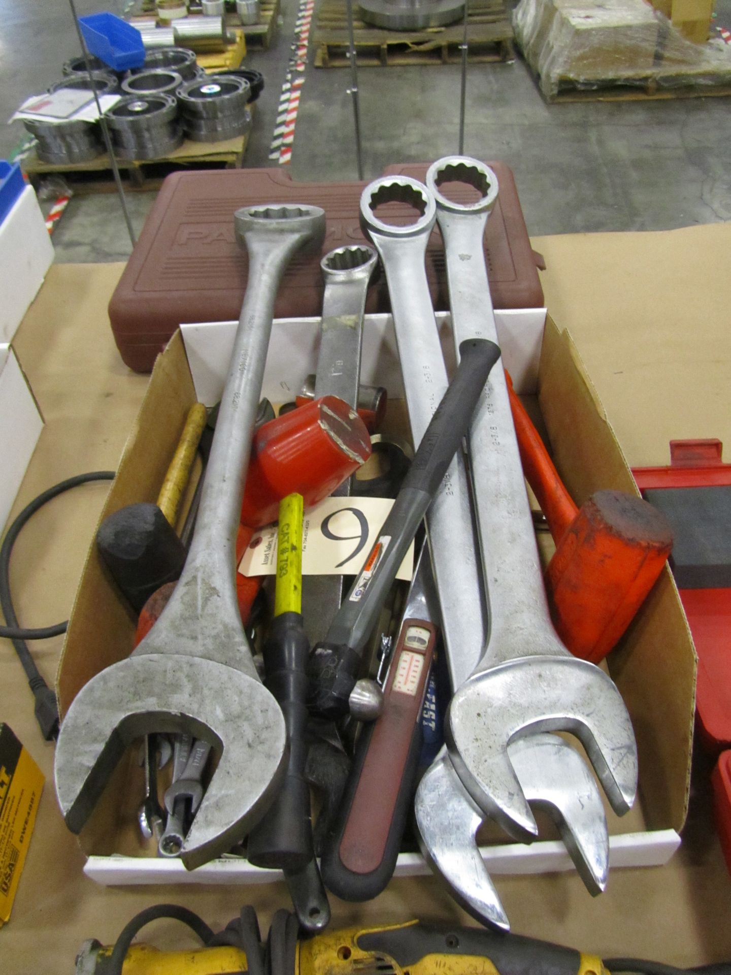 Large Wrenches & Socket Set