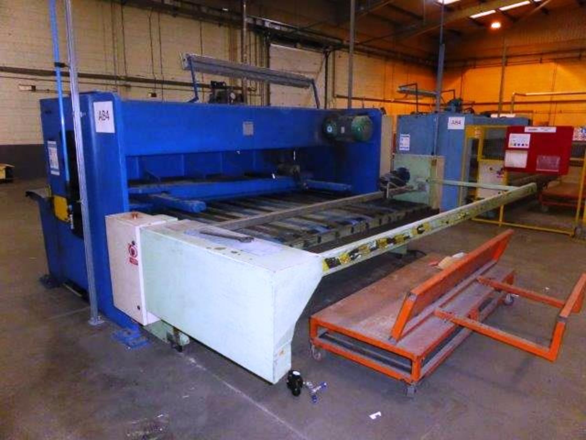 Colgar Model Cl30 3M x 6mm (118'' x .236'') Hydraulic Guillotine (Shear) with Max Thickness to 7. - Image 2 of 2