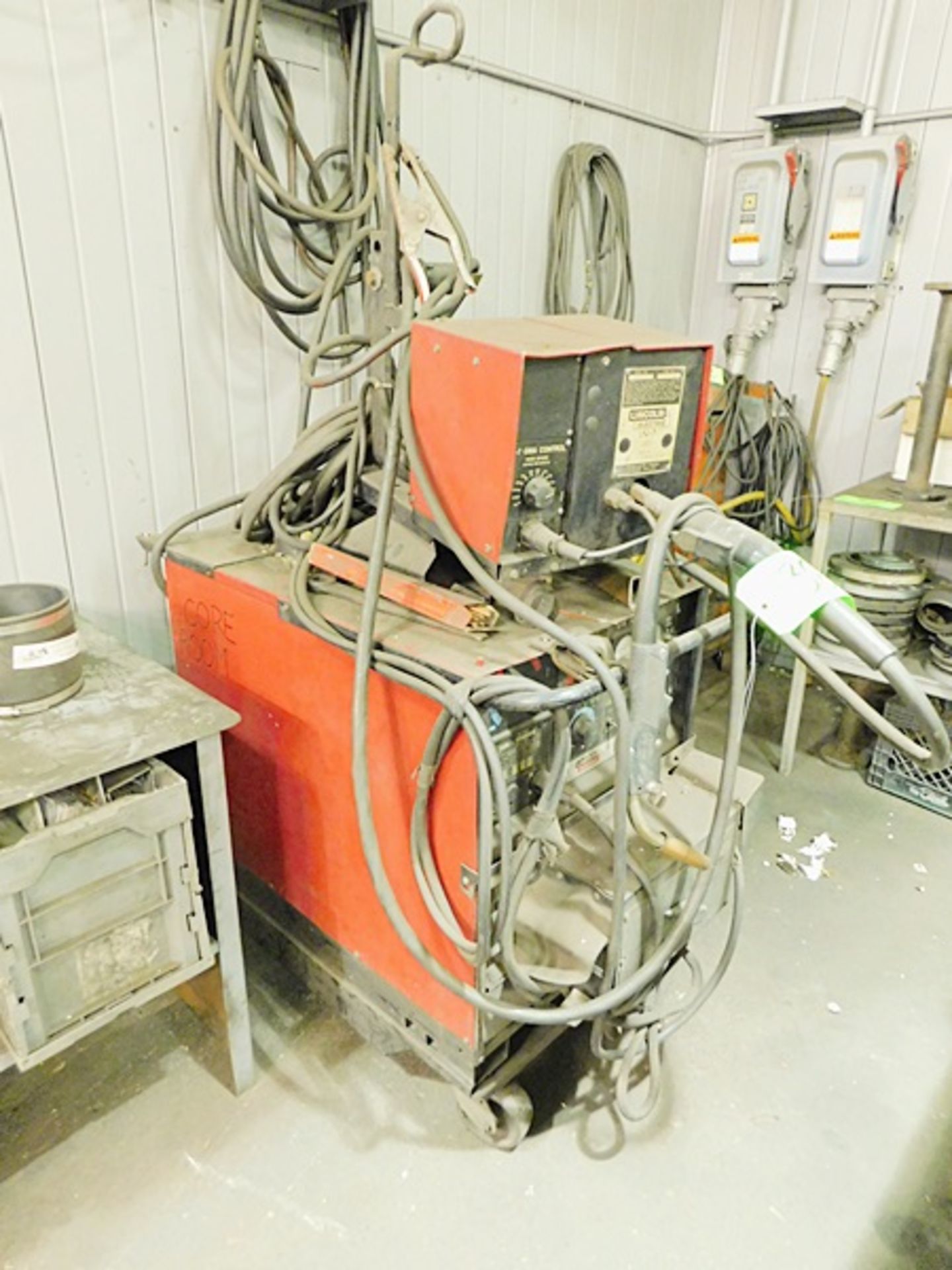 Lincoln DC-400 Mig Welder with LN-7 Wire Feed