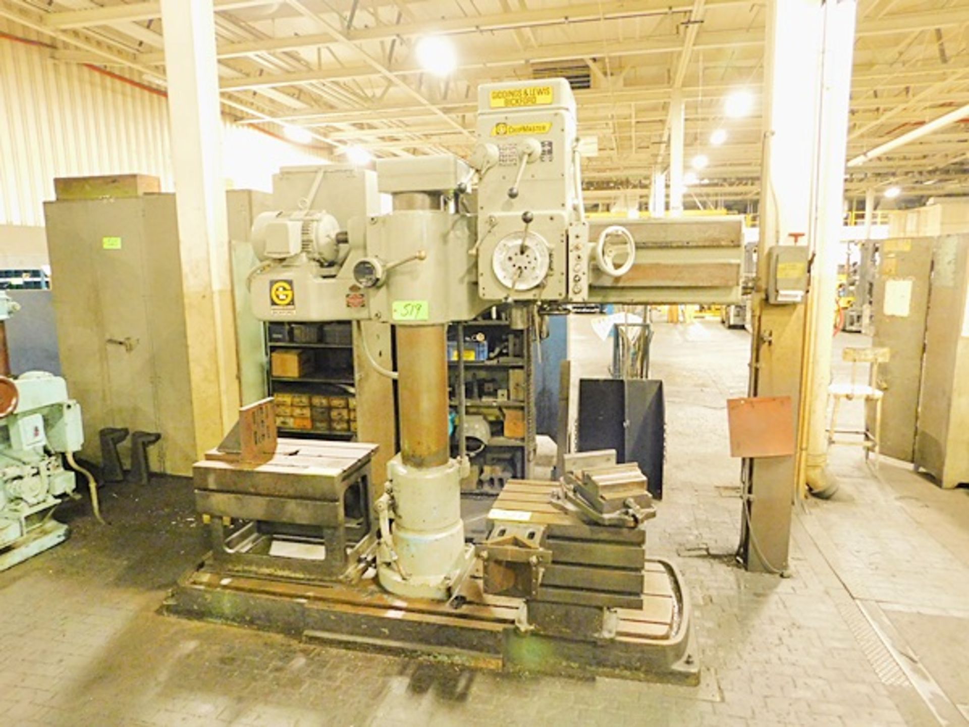 Giddings & Lewis Chipmaster 3' Arm x 9'' Column Radial Arm Drill with 60-1200 RPM, sn:951-00556-73