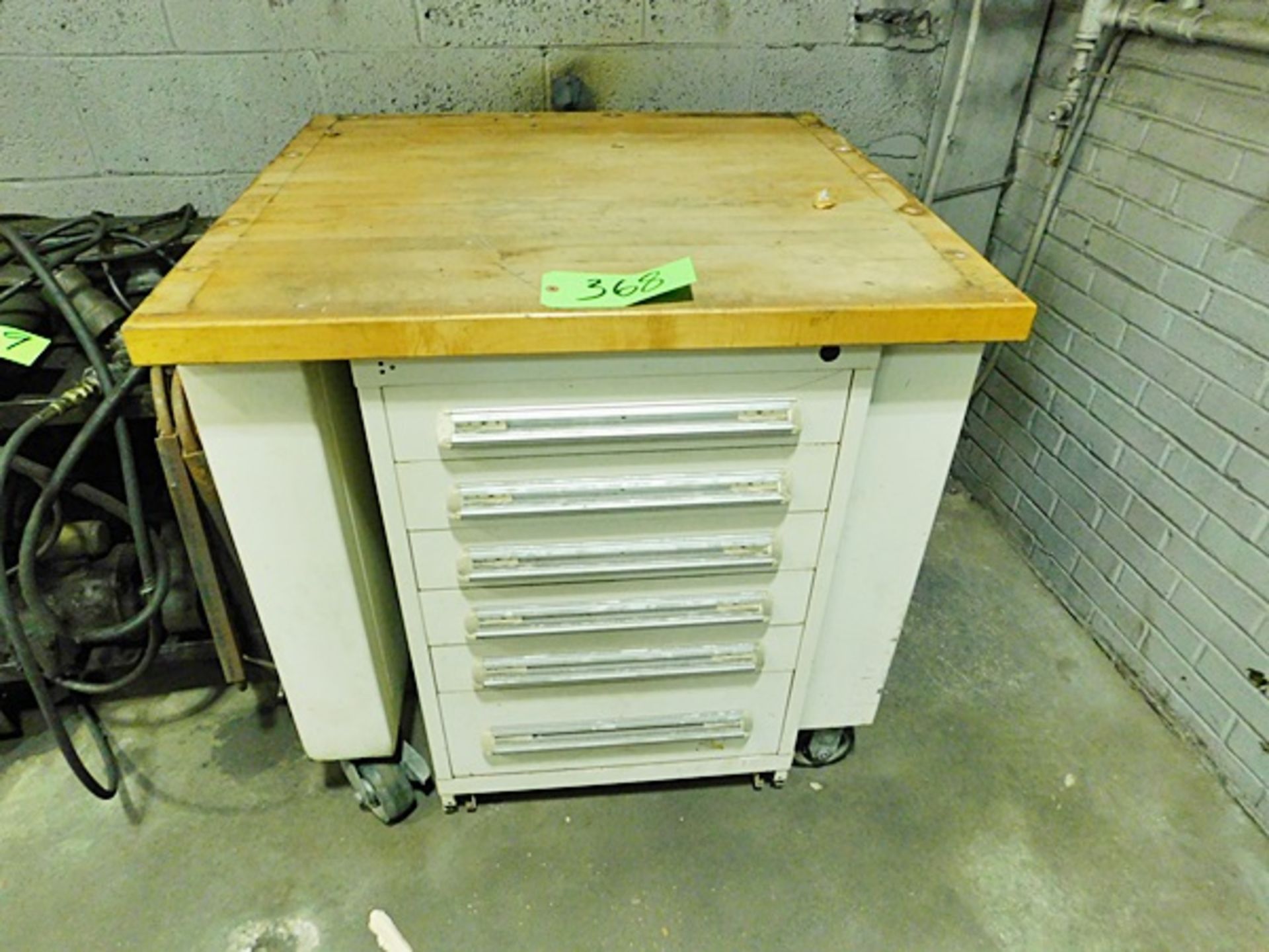 6 Drawer Cabinet, Workbench & Contents