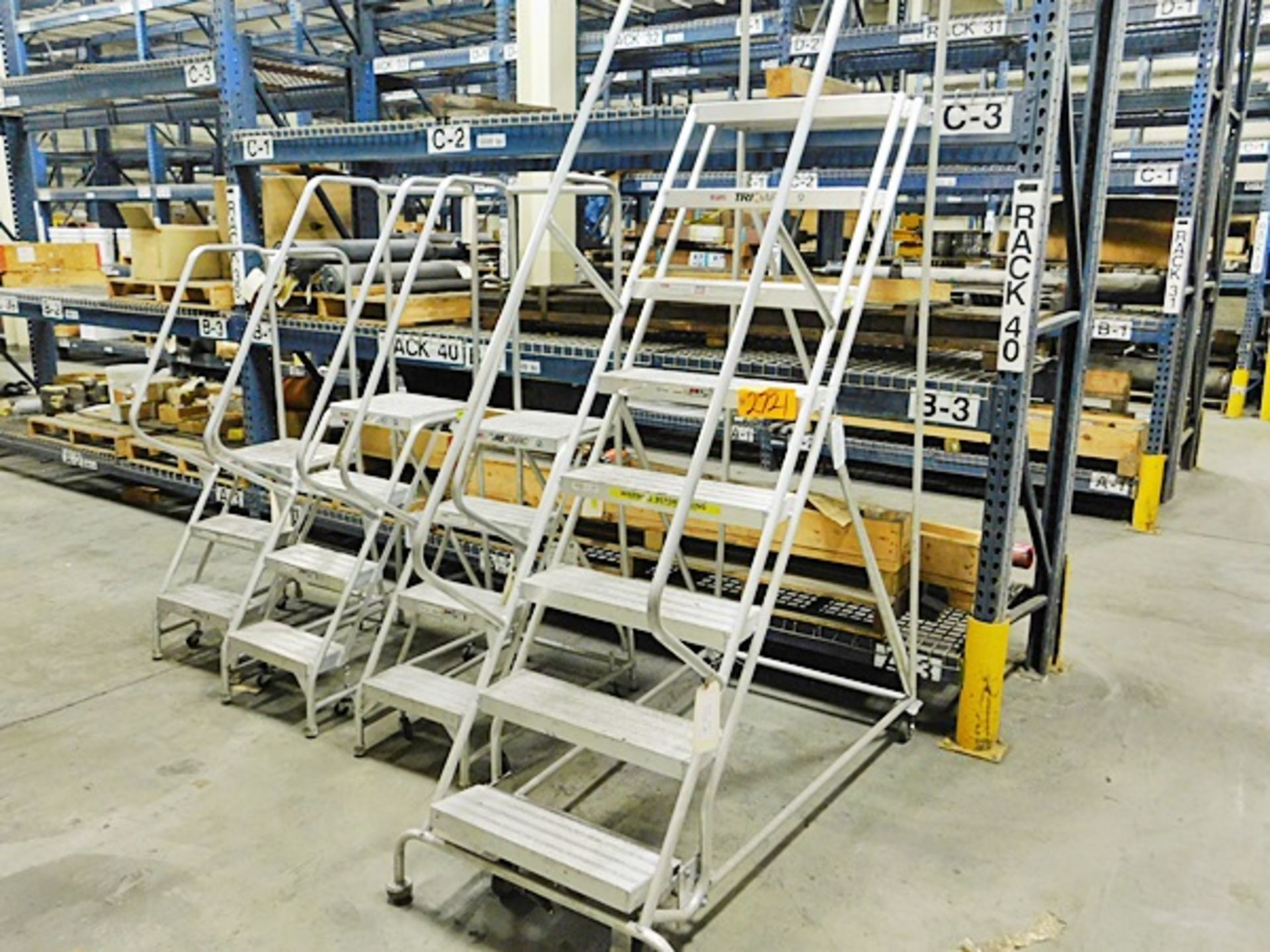 (4) Safety Ladders