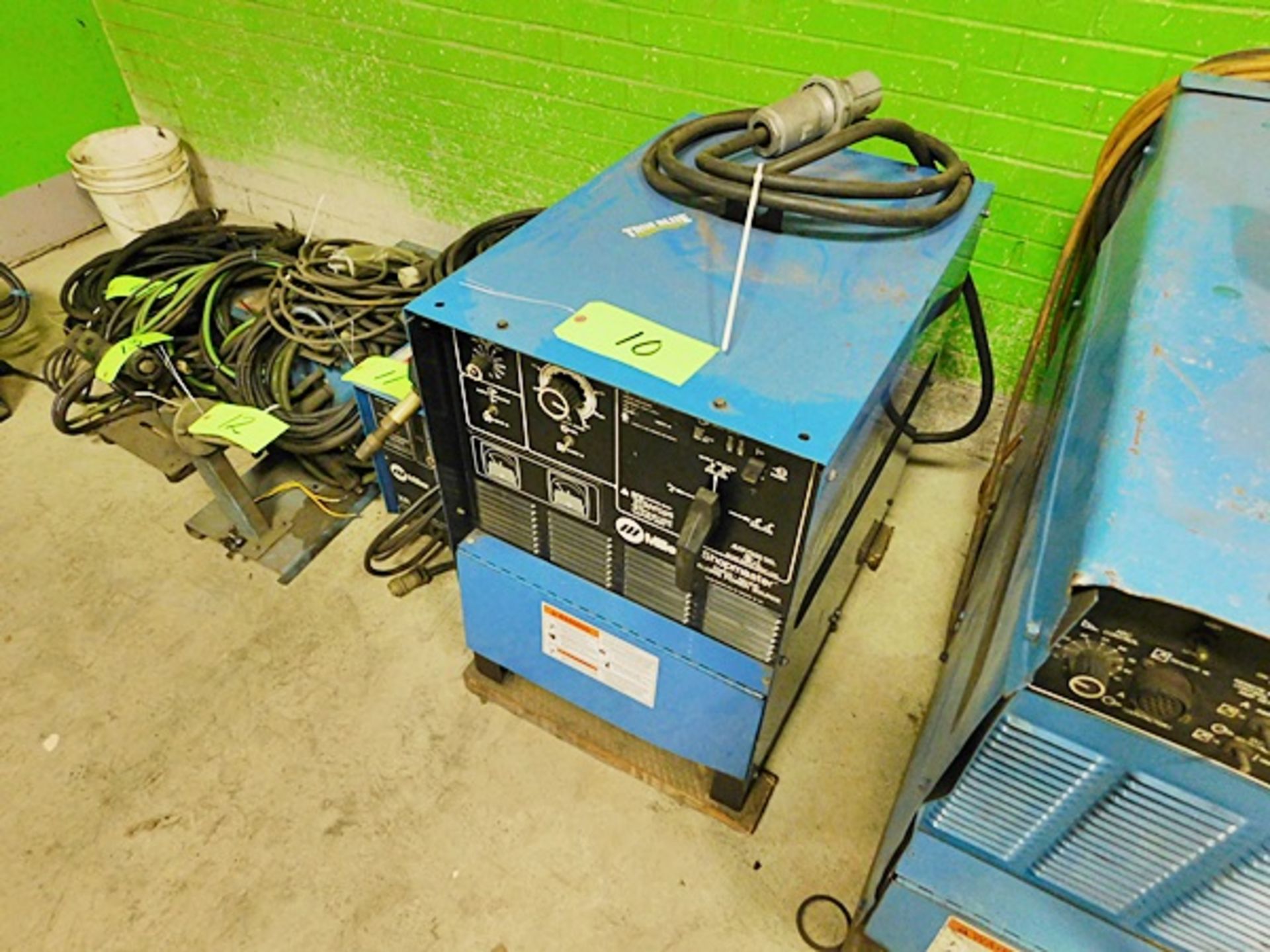 Miller Shopmaster 300, sn:KH357961