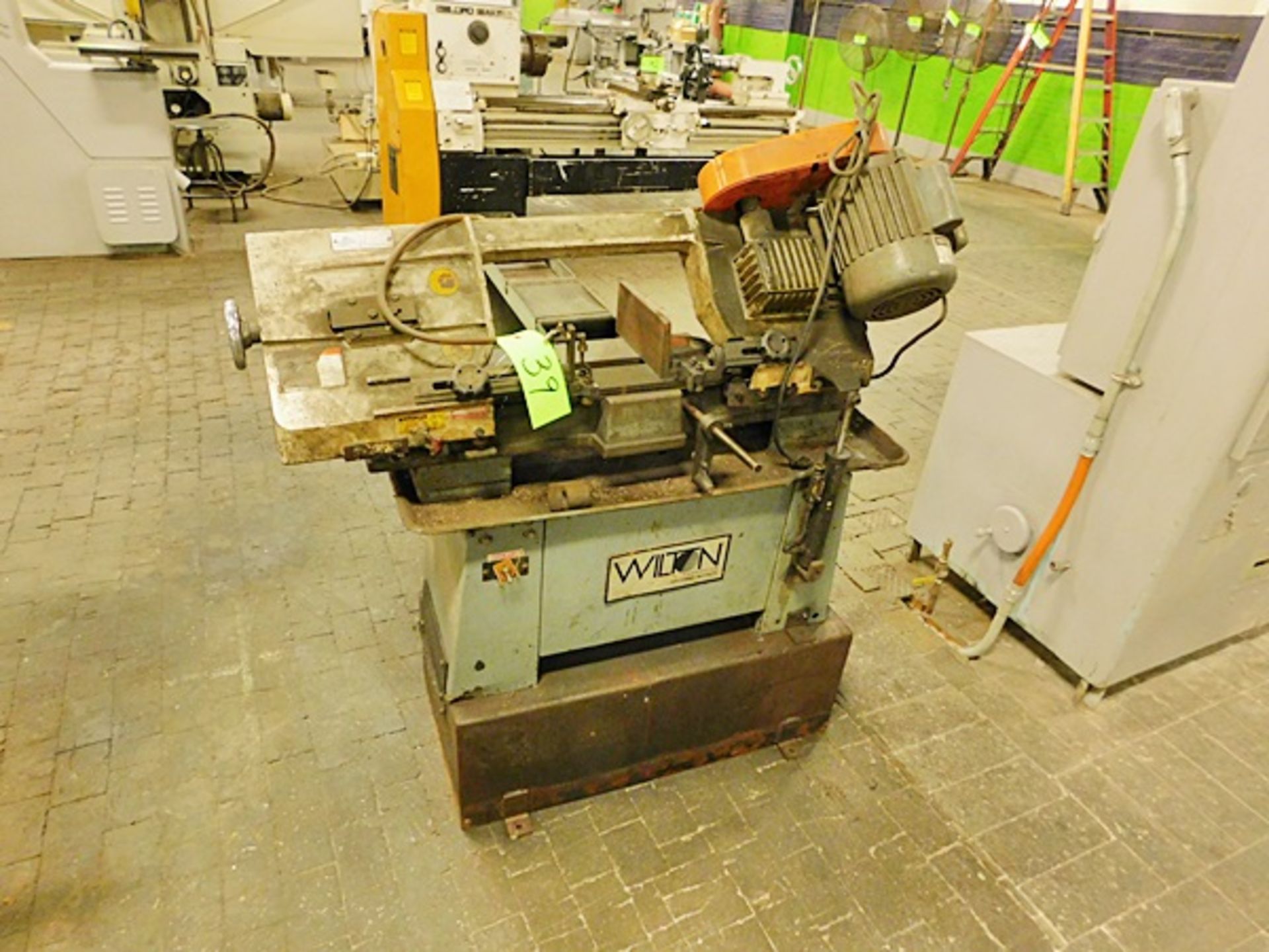 Wilton 7'' x 10'' Horizontal Bandsaw, sn:3026302