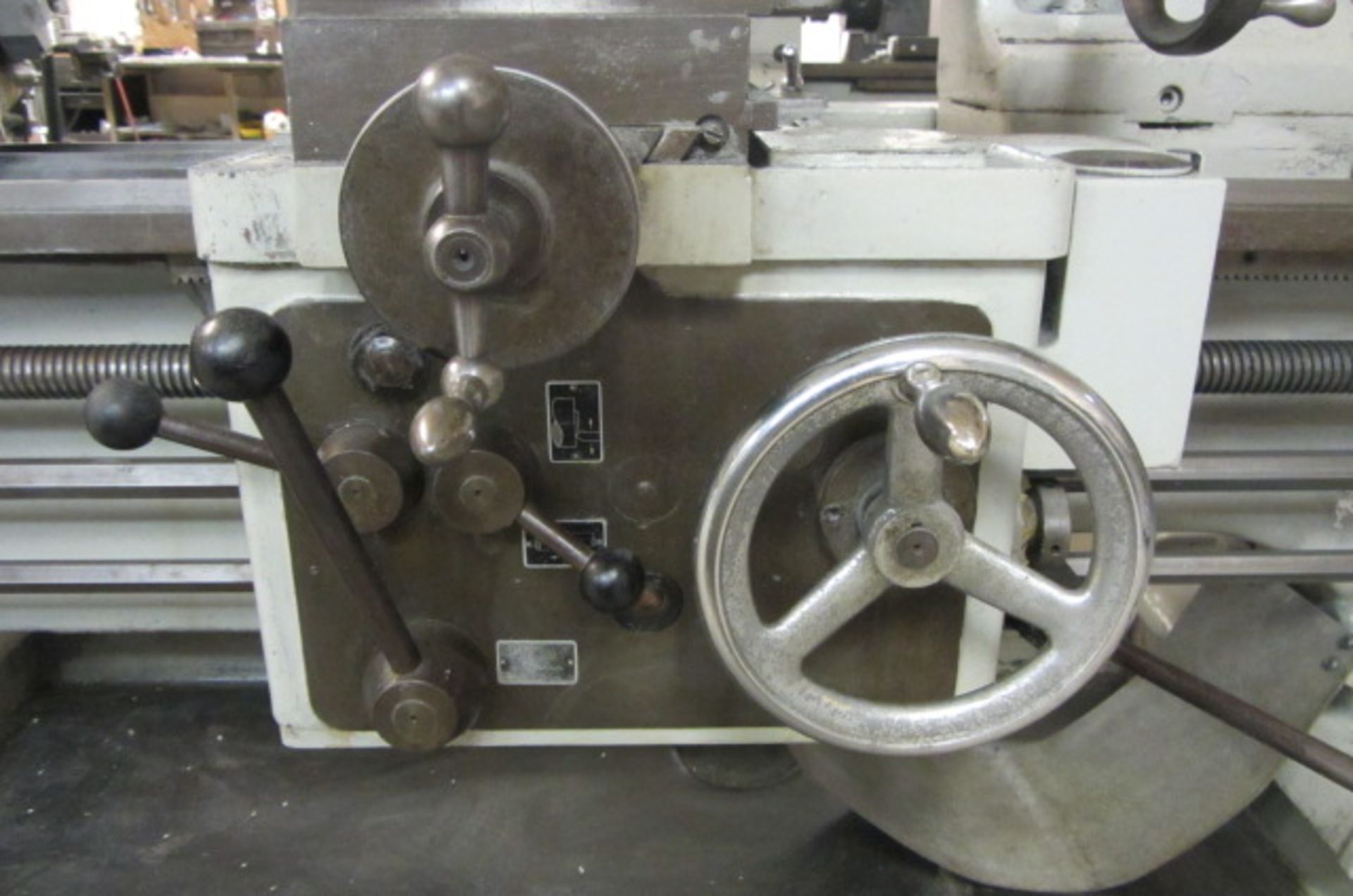 Meuser 18'' x 32'' Engine Lathe with 12'' 3-Jaw Chuck, 2'' Bore, Spindle Speeds to 1,800 RPM, Chip - Bild 7 aus 8