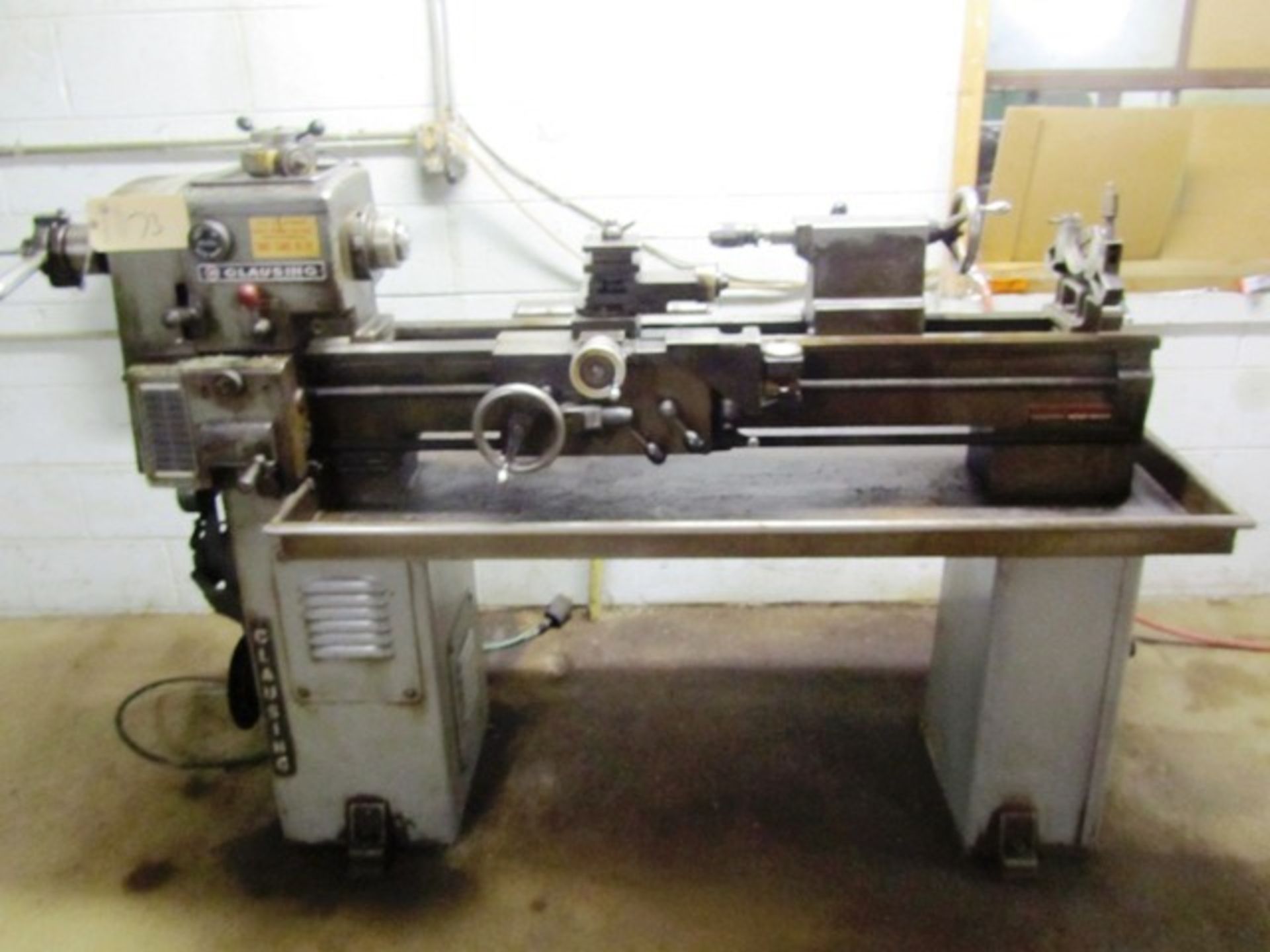 Clausing Model 5914 12'' x 36'' Lathe with Collet Closer, Toolpost, Thread Dial, Follow Rest, Inch/