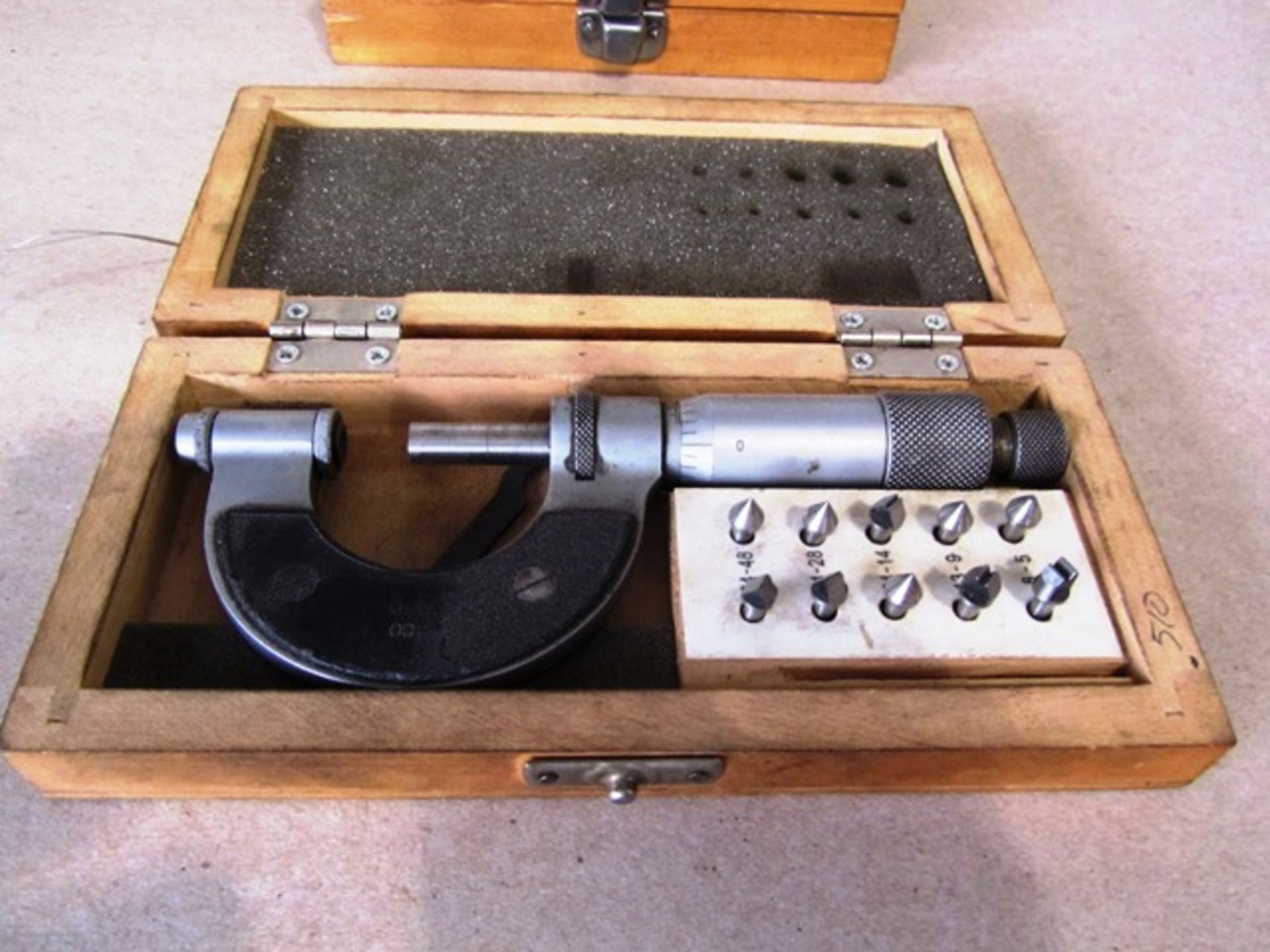 VIN 0'' - 1'' Pitch Micrometer