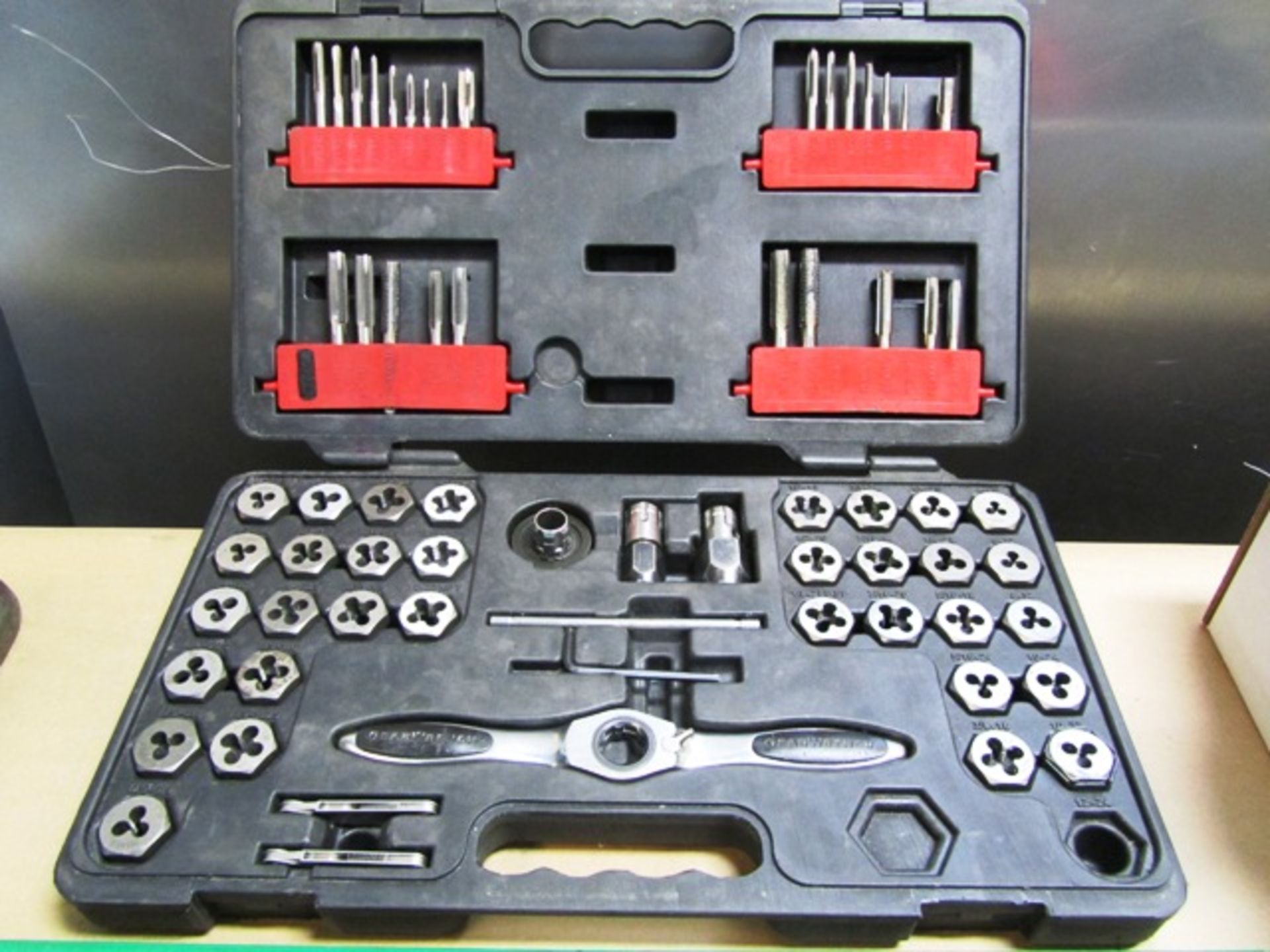 Tap & Die Set