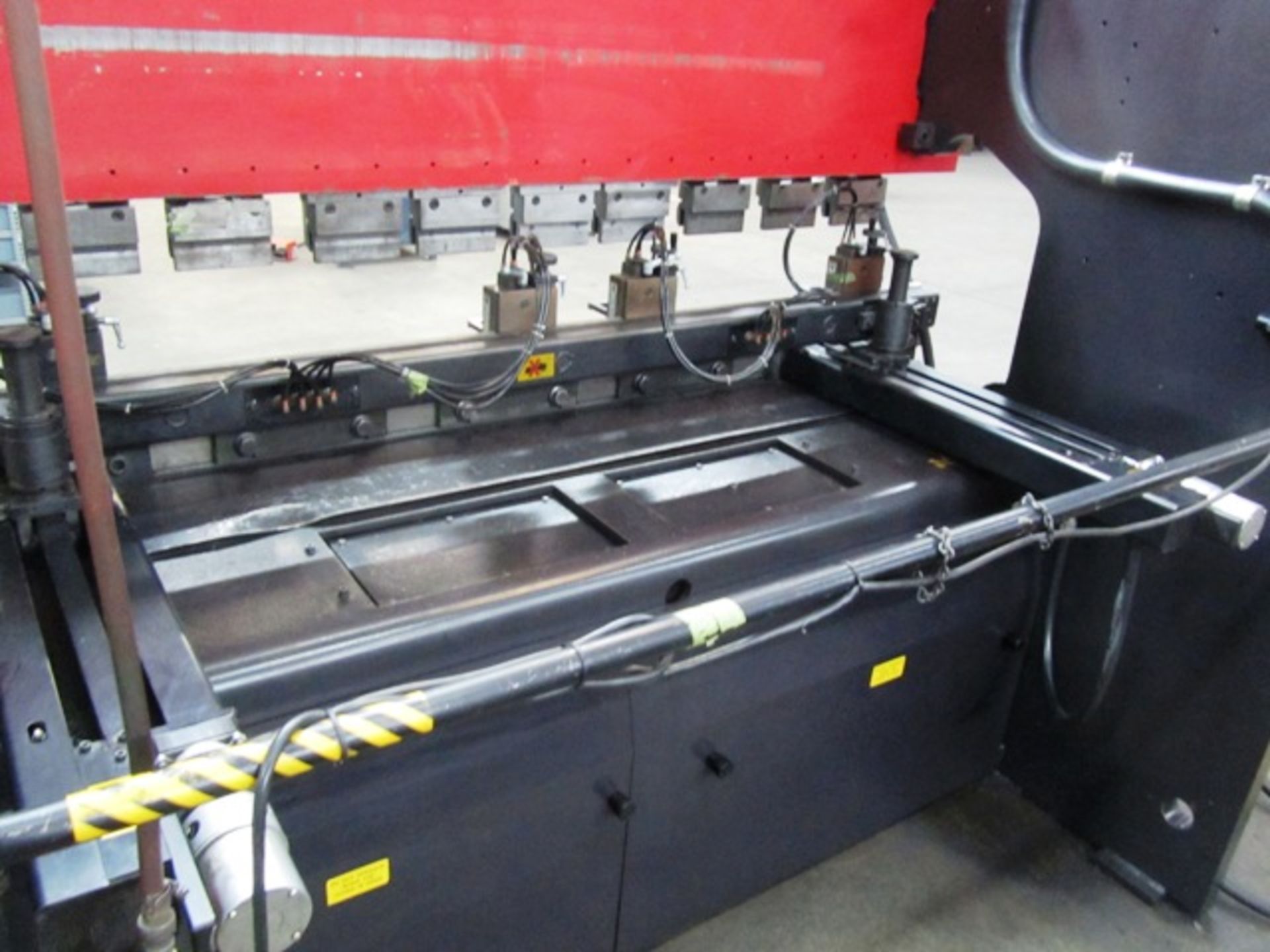 Amada Model RG80 8' x 88 Ton CNC Hydraulic Press Brake with NC9EX-II CNC Pendant Control, Remote - Image 3 of 4