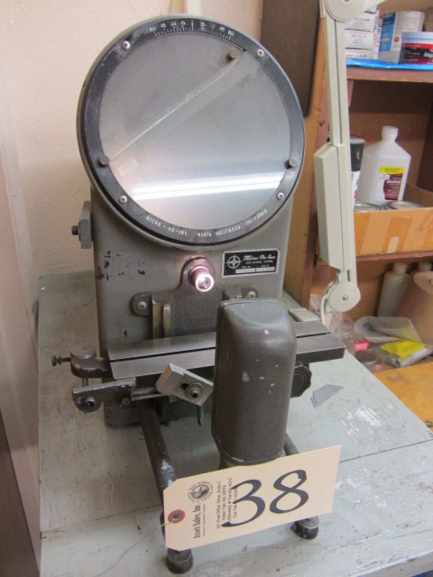 Micro-Vu Inc Model 300 Optical Comparator, sn:1120