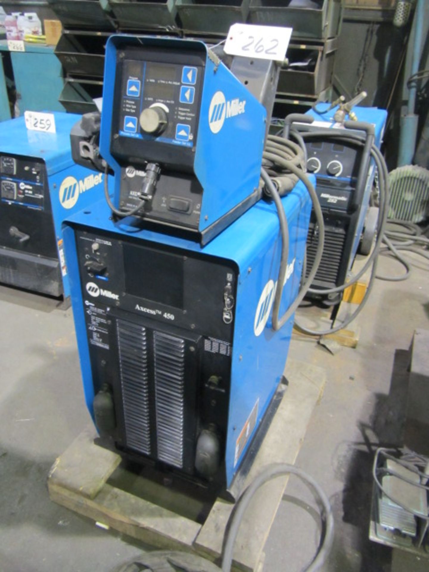 Miller Axcess 450 Welder with Axcess 40V Wire Feeder, sn:LG340070U