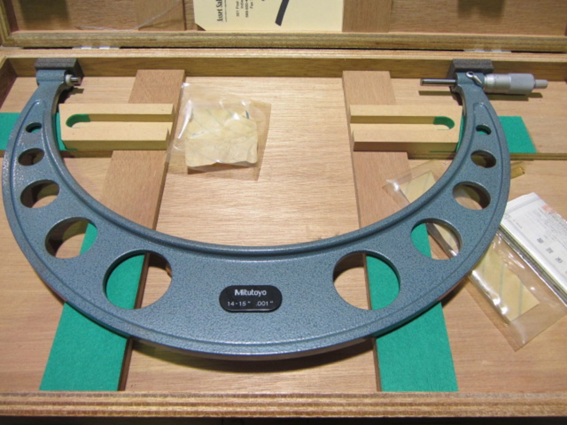 Mitutoyo 14'' - 15'' Micrometer