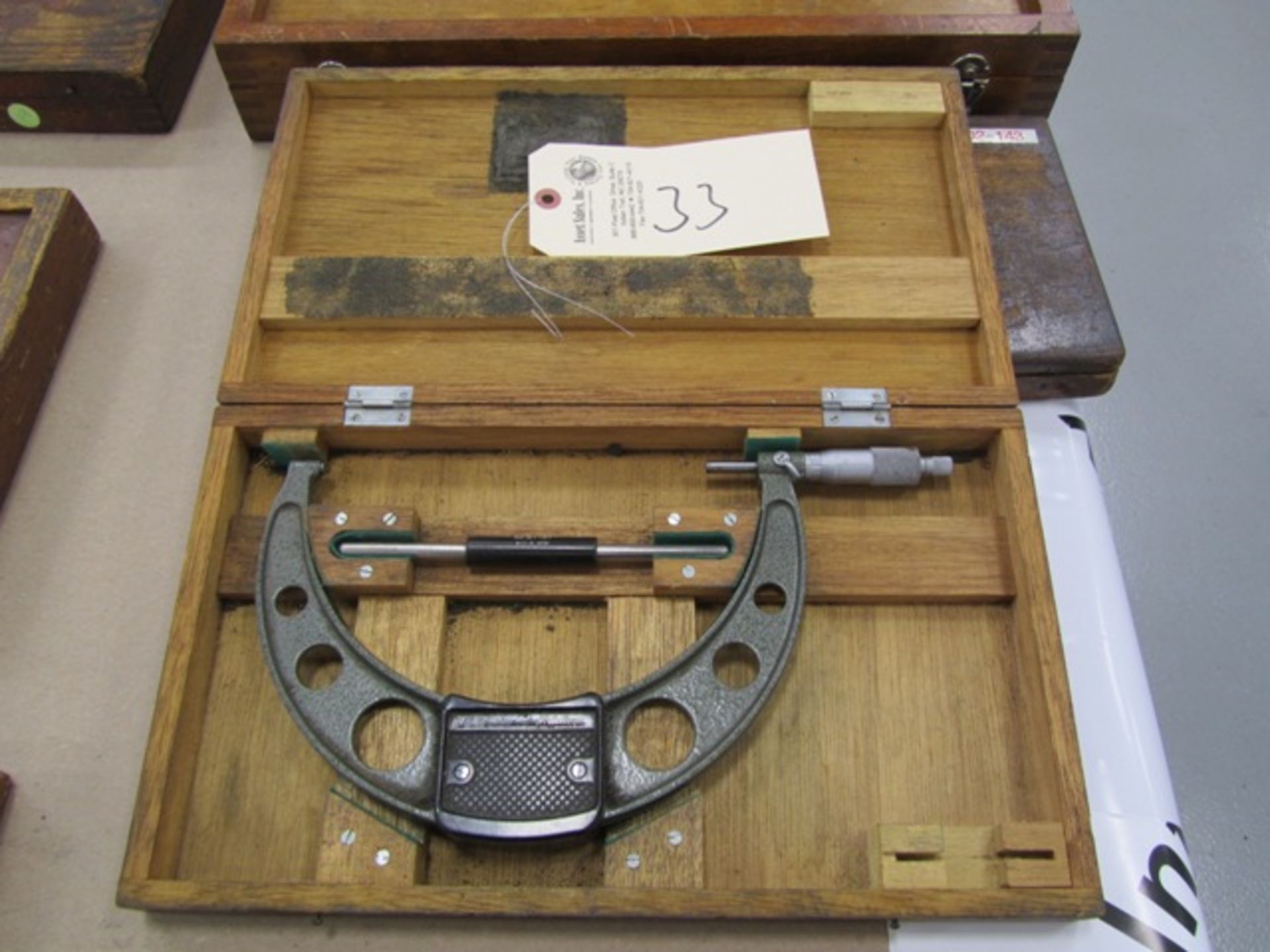 Mitutoyo 7'' - 8'' Micrometer