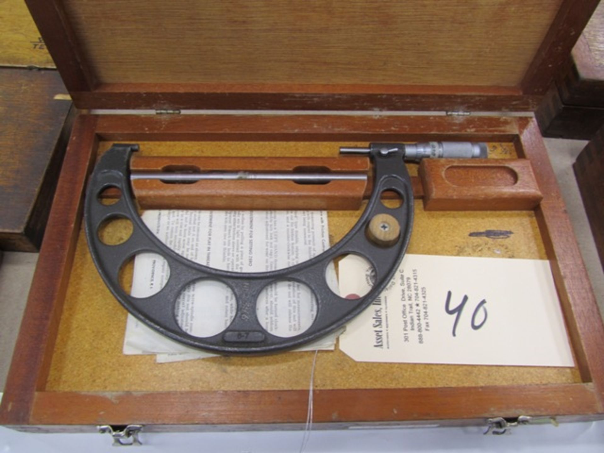 Brown & Sharpe 6'' - 7'' Micrometer