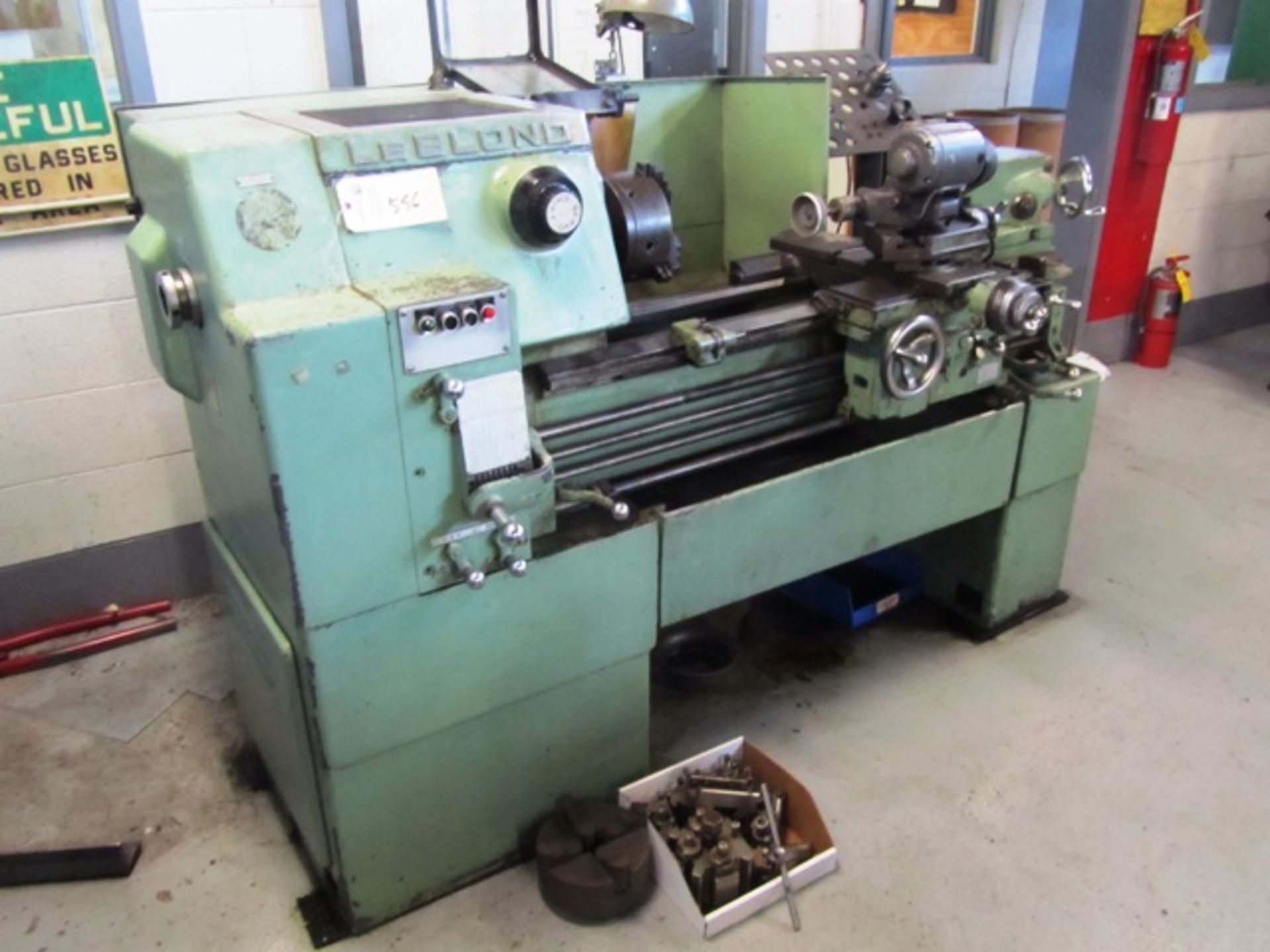 Leblonde 18'' x 36'' Toolroom Lathe with Spindle Speeds to 2400RPM, 3-Jaw & 4-Jaw Chucks, Threading, - Image 4 of 4