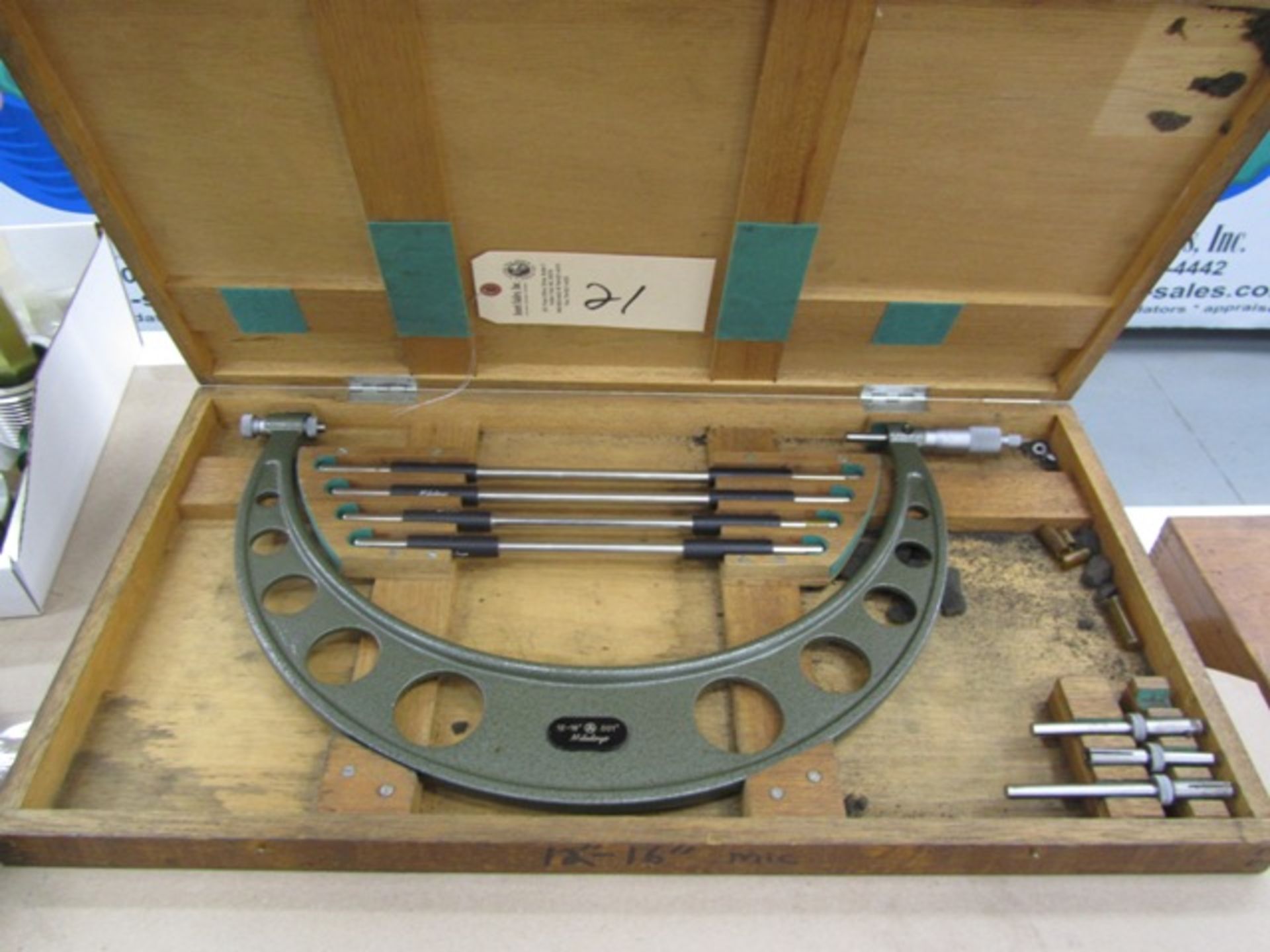 Mitutoyo 12'' - 16'' Standard Micrometer Set