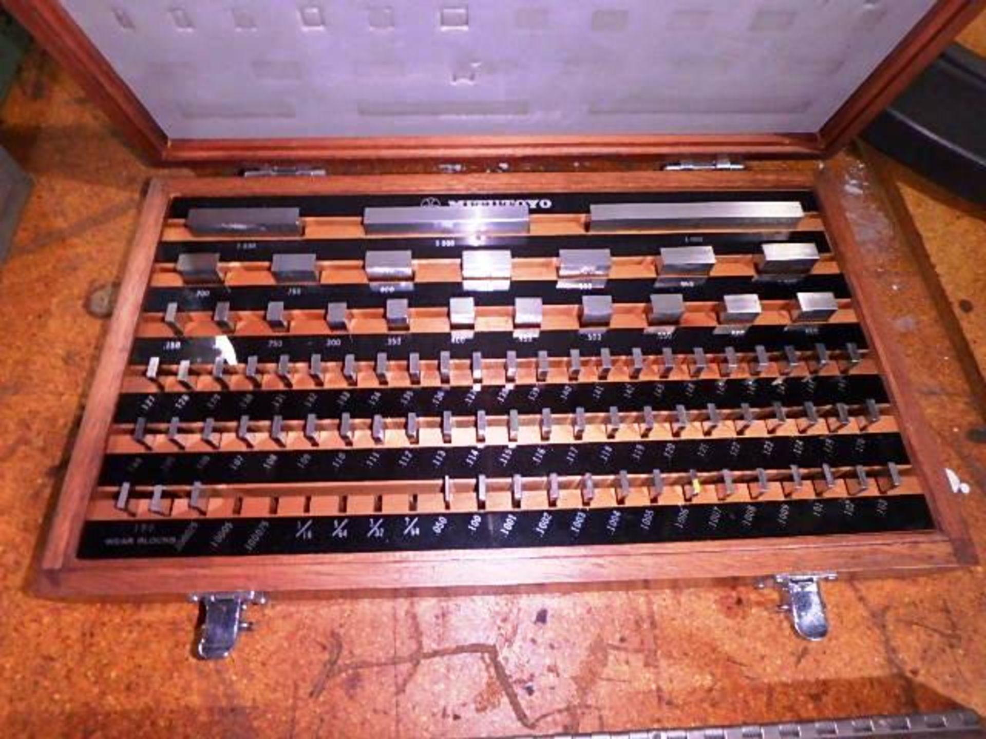 Mitutoyo Inch Gauge Block Set, Grade 1