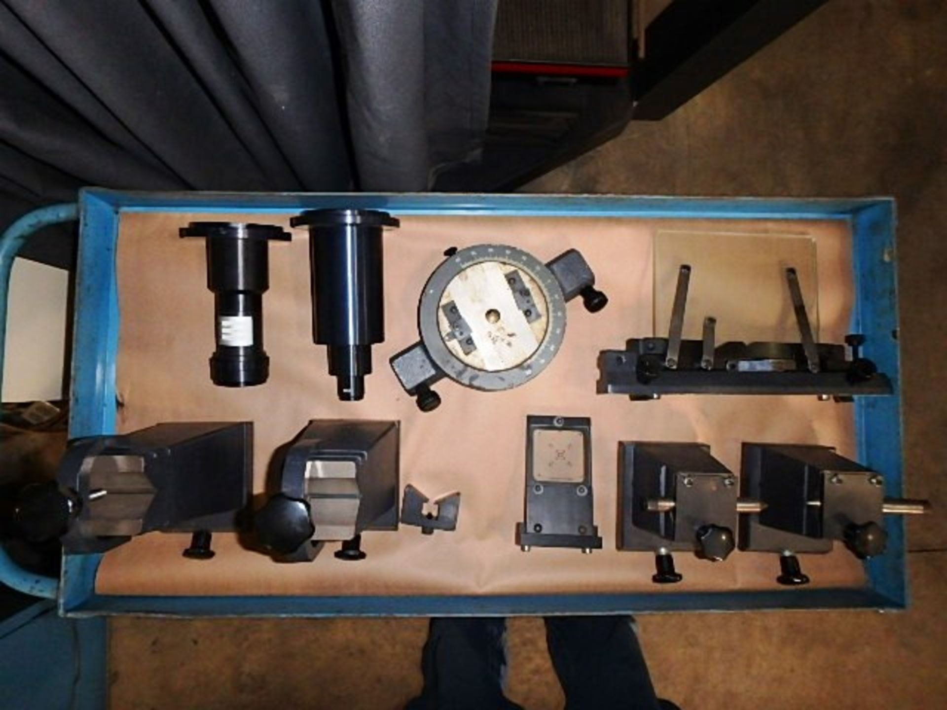 Sigma Model HF750 30'' Screen Optical Comparator with 5-Lenses 10x, 20x, 25x, 50x, 100x, 2 Axis D. - Image 2 of 3