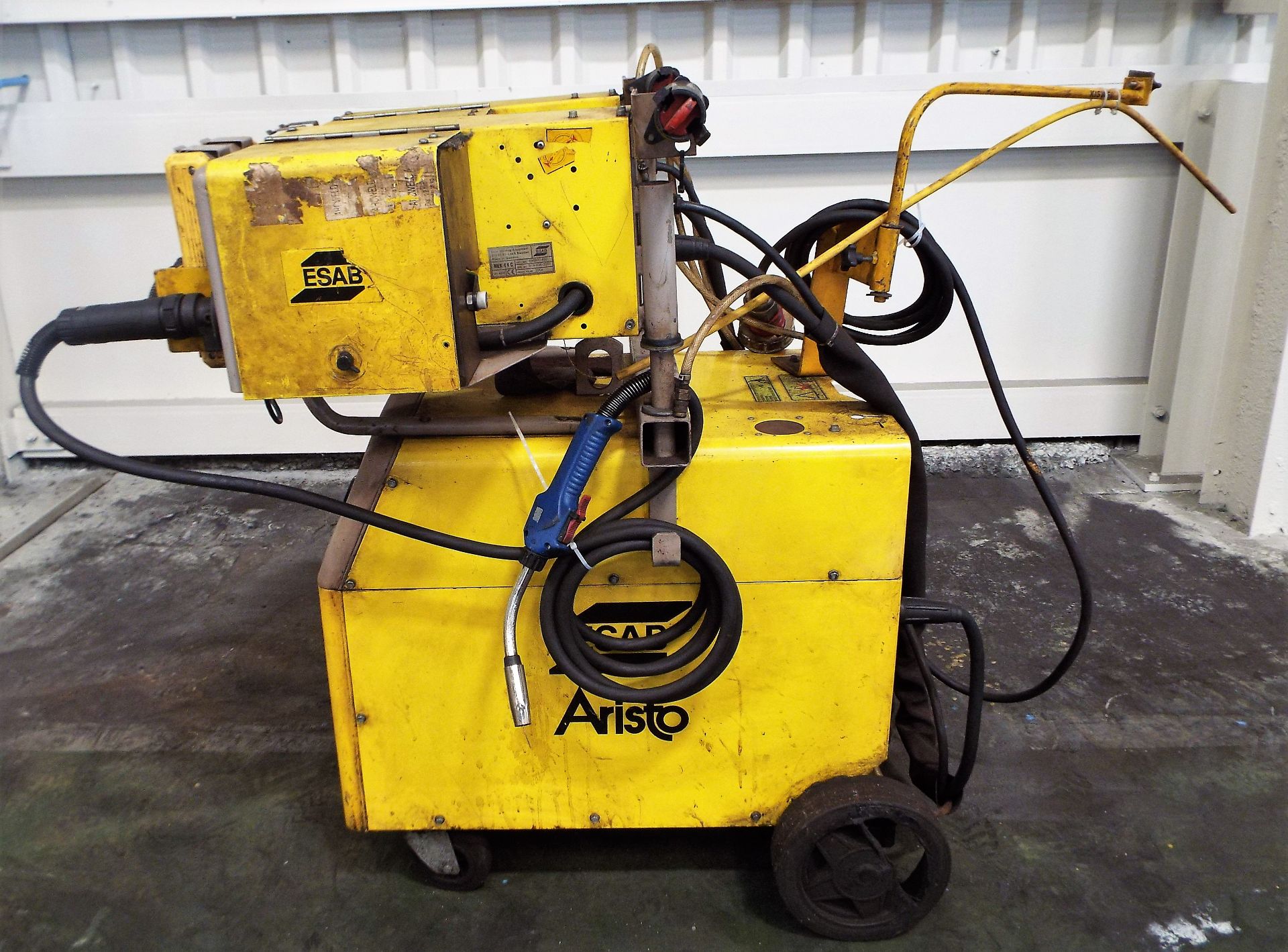 Esab Aristo LUD 450 Portable Welding Set cw with dual station MEK 44C Wire Feeds & PUA-1 Pendant.