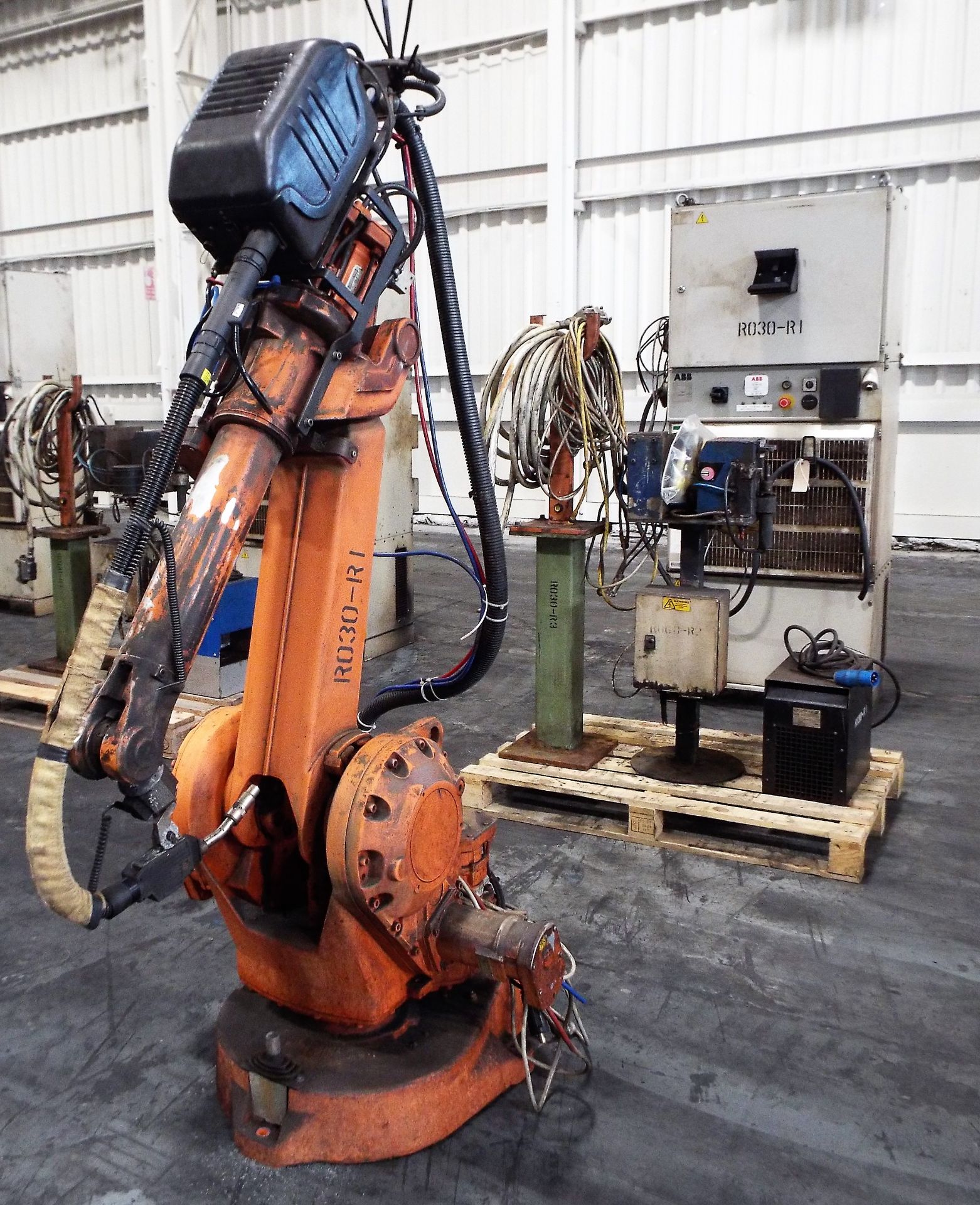 ABB-IRB 2400L Robotic MIG Welding Set.