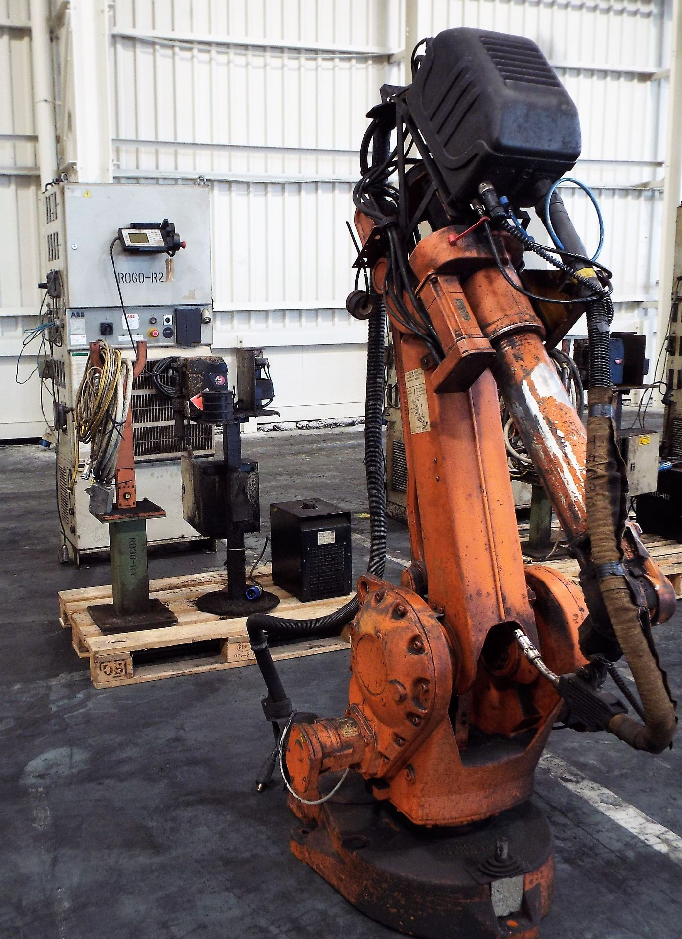 ABB-IRB2400L Robotic MIG Welding Set.