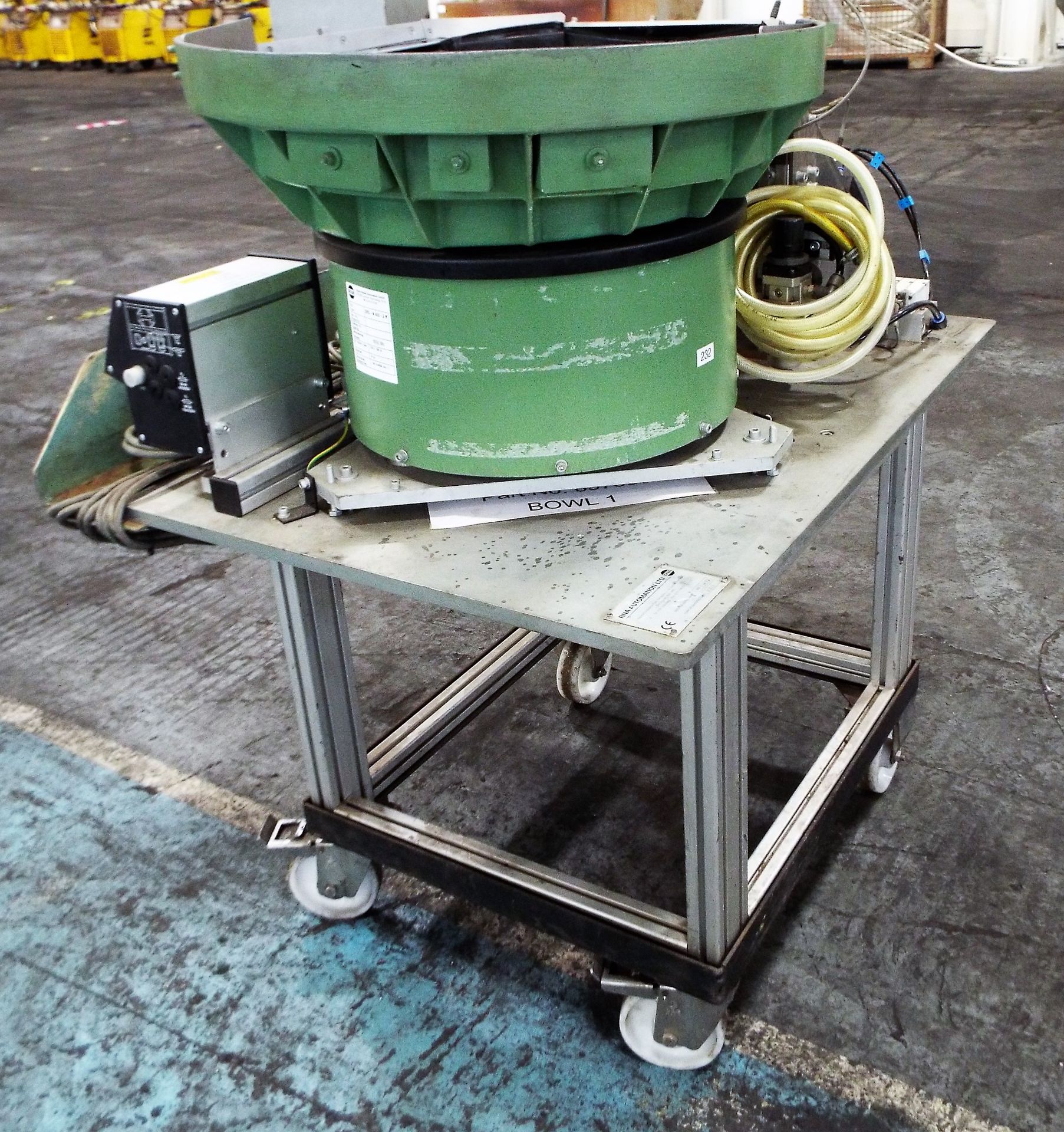 RNA Mass Parts Vibratory Bowl Feeding System