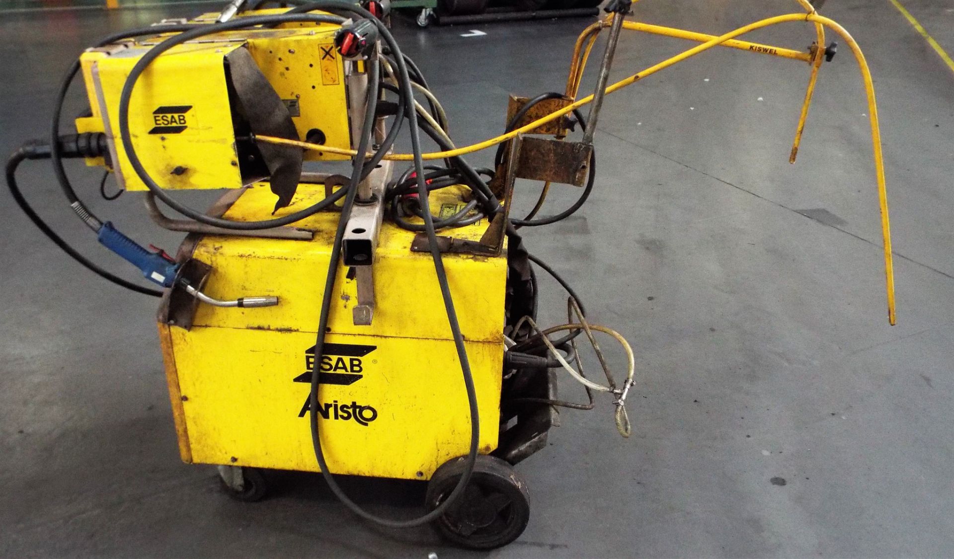 Esab Aristo Portable Welding Set complete with MEK 44C Wire Feeds & Interchangeable PUA-1 Pendant. - Image 3 of 7