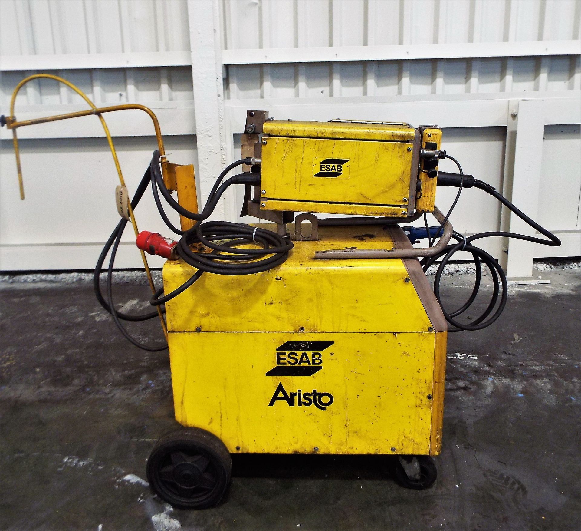 Esab Aristo Portable Welding Set complete with MEK 44C Wire Feed & PUA-1 Pendant.