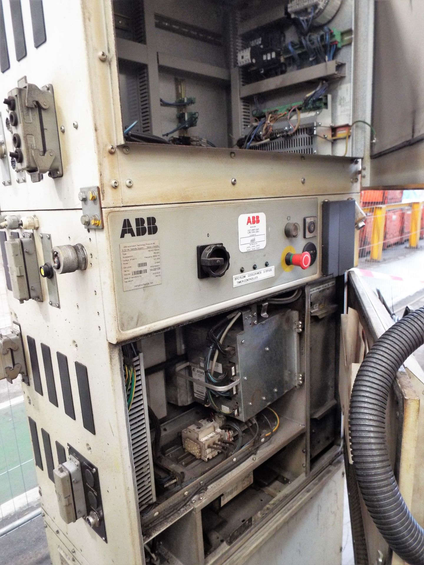 ABB IRB 1400 (M2000) Six Axis Industrial MIG Welding Robot - Image 4 of 9