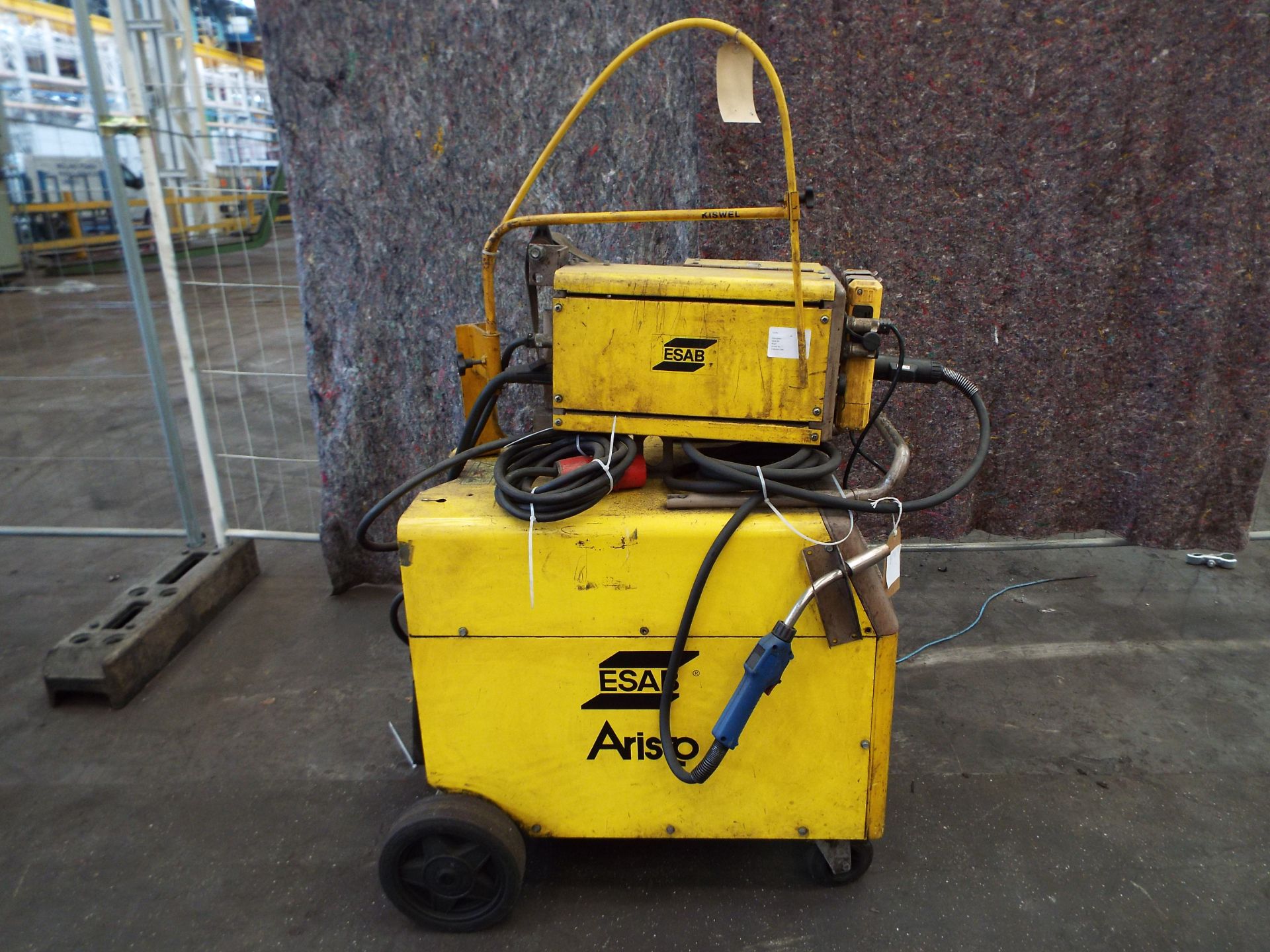 Esab Aristo Portable Welding Set complete with MEK 44C Wire Feed & PUA-1 Pendant. - Image 2 of 6