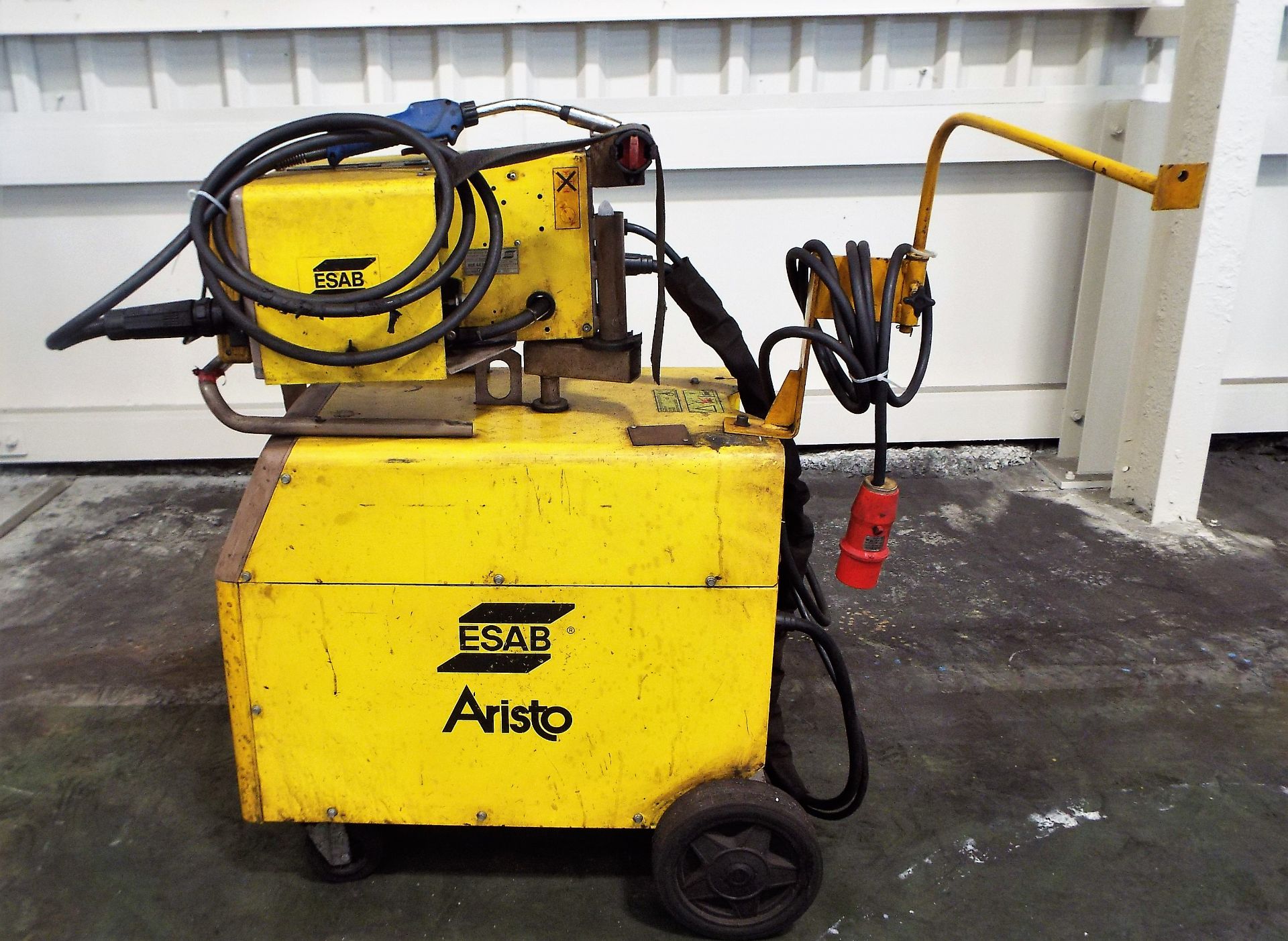 Esab Aristo Portable Welding Set complete with MEK 44C Wire Feed & PUA-1 Pendant.