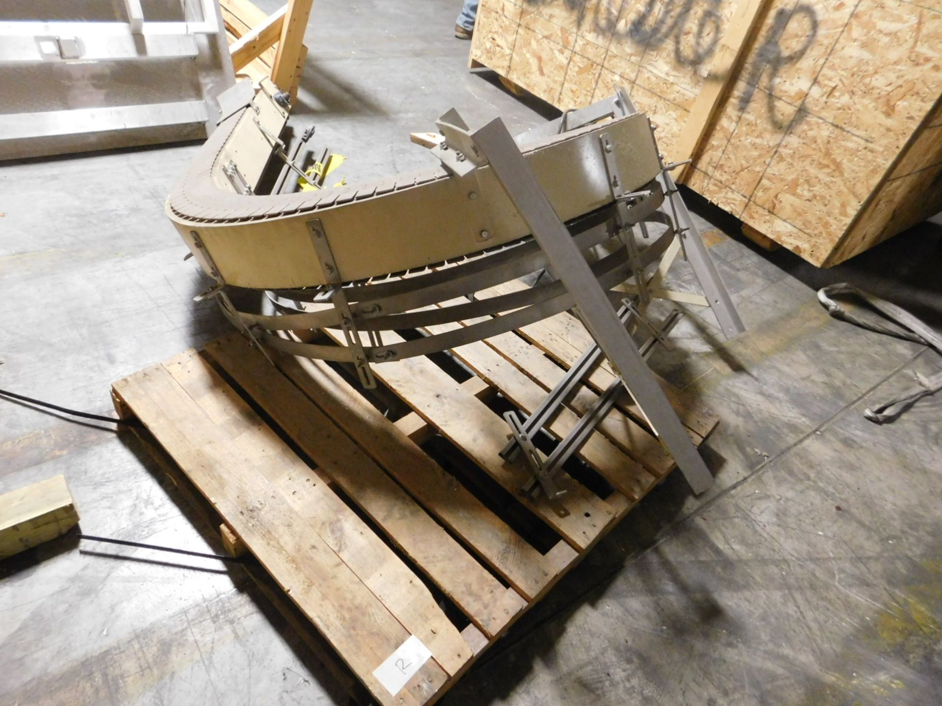 Flex Turner conveyor Motorized conveyor,4'x 180 degree turn conveyor :equipment located at Clark - Image 10 of 10