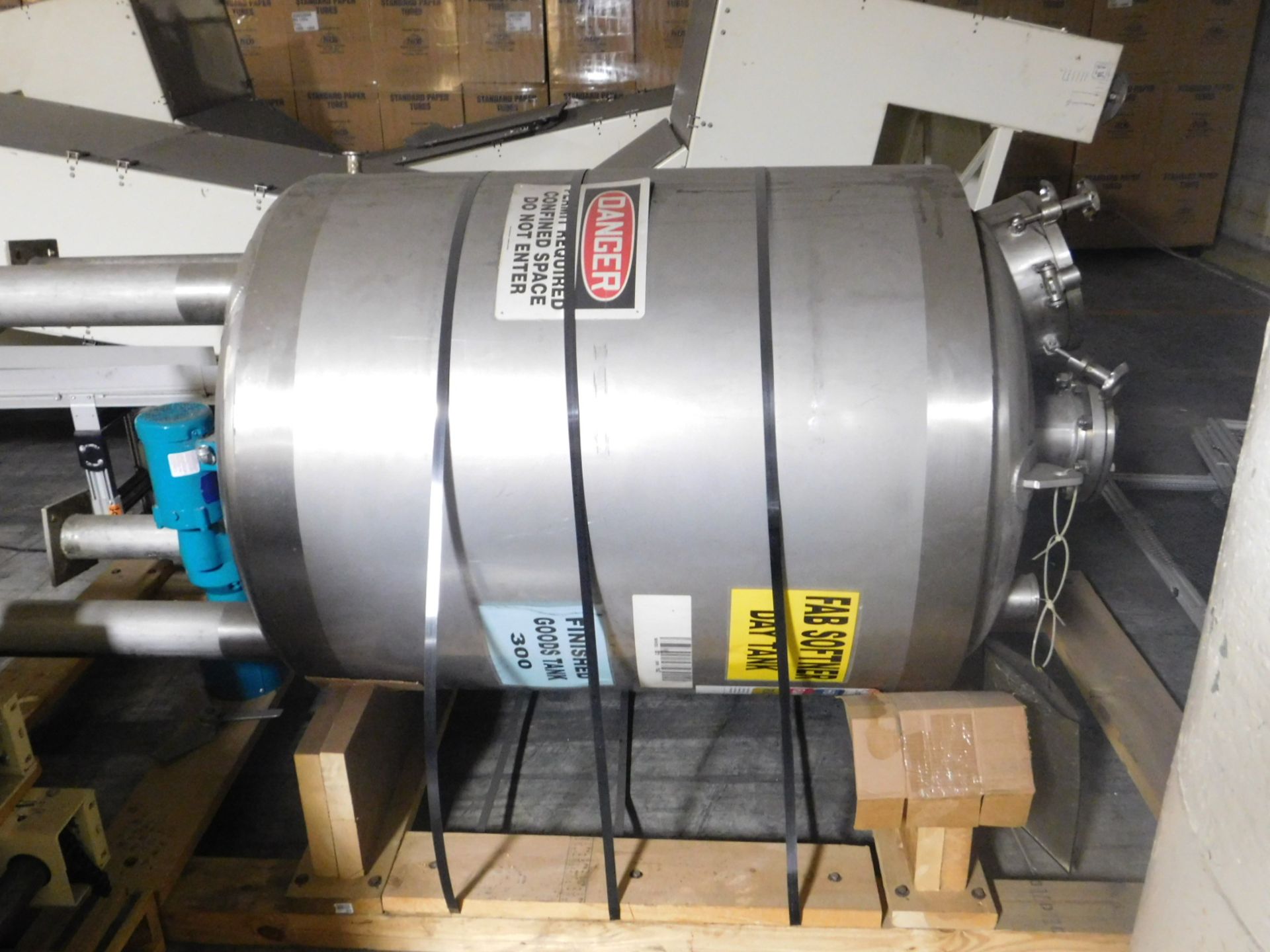 APACHE STAINLESS EQUIPMENT CORP Stainless tank, ATM,Vessel allowable working pressure PSIG AT 300, - Image 3 of 8