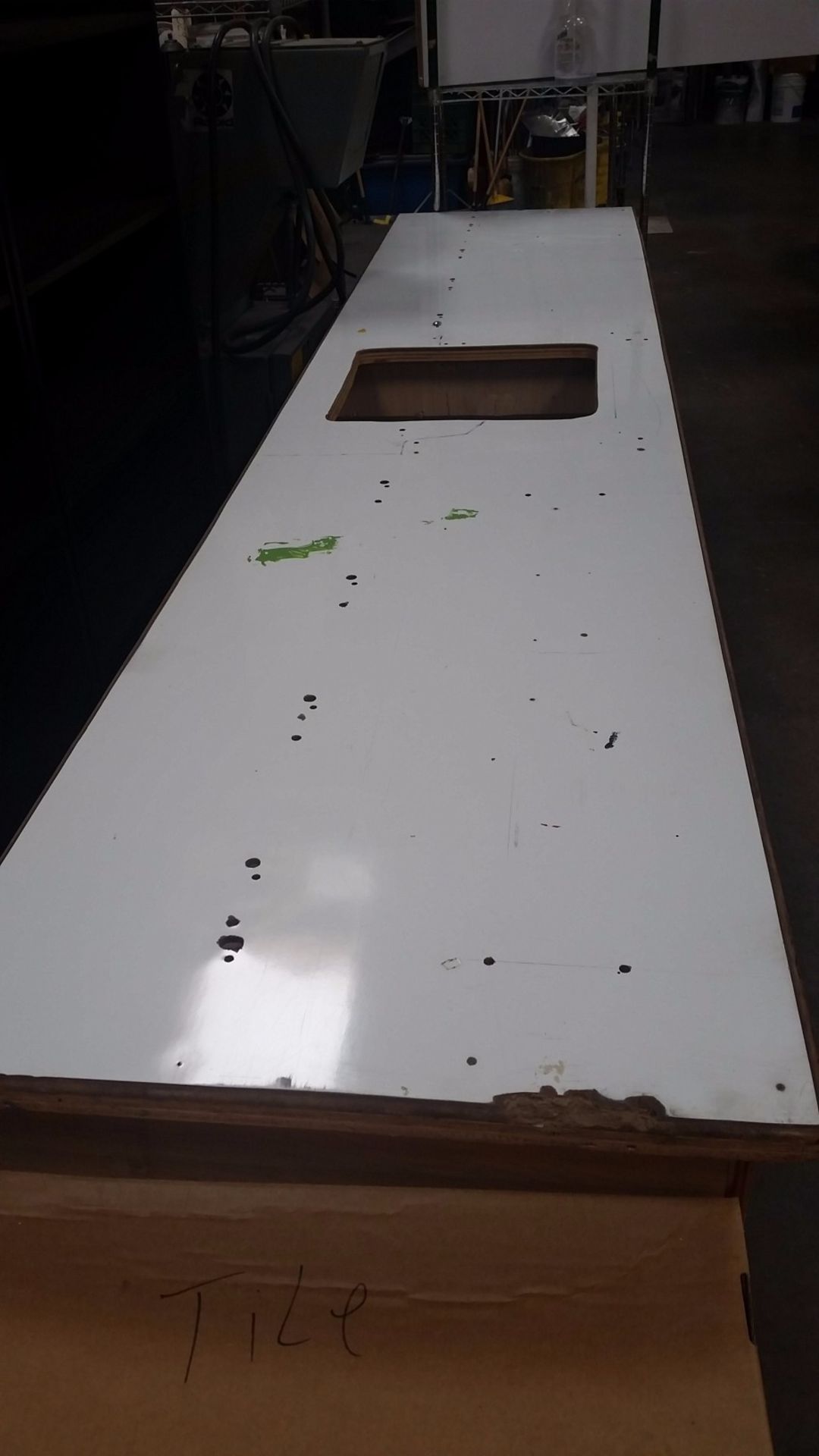 Saw Work Table ,1 USED CHOP SAW /TABLE SAW WORK BENCH 121 1/2" X 26" X 34" (INSERT FOR SAW 16" " X - Image 4 of 6