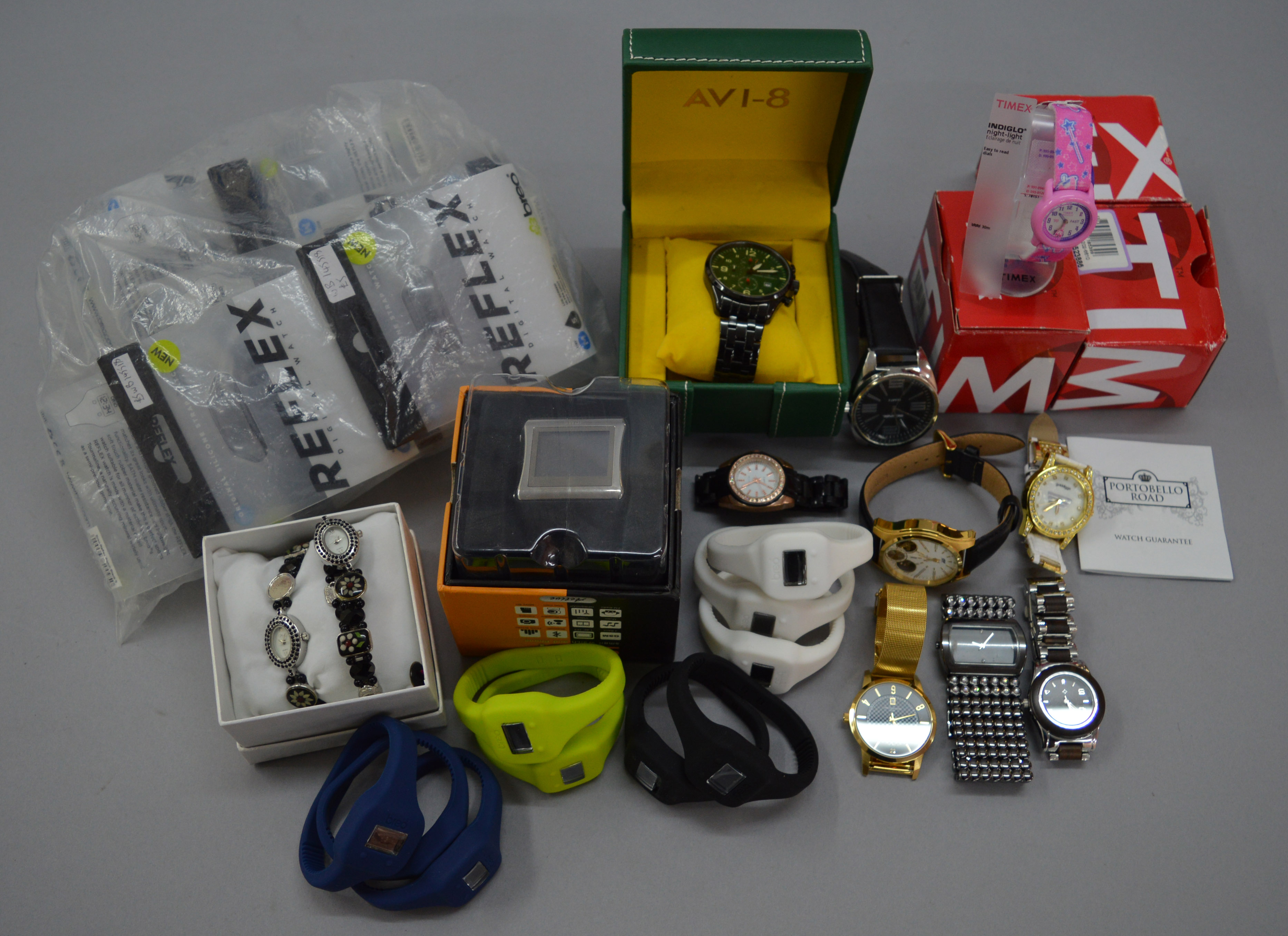 A mixed lot of assorted watches including boxed examples