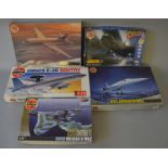 5 x Airfix 1:72 scale model aircraft kits. Viewing recommended.