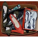 POLICE: A mixed lot of shoes and bags [VAT ON HAMMER PRICE] [NO RESERVE]