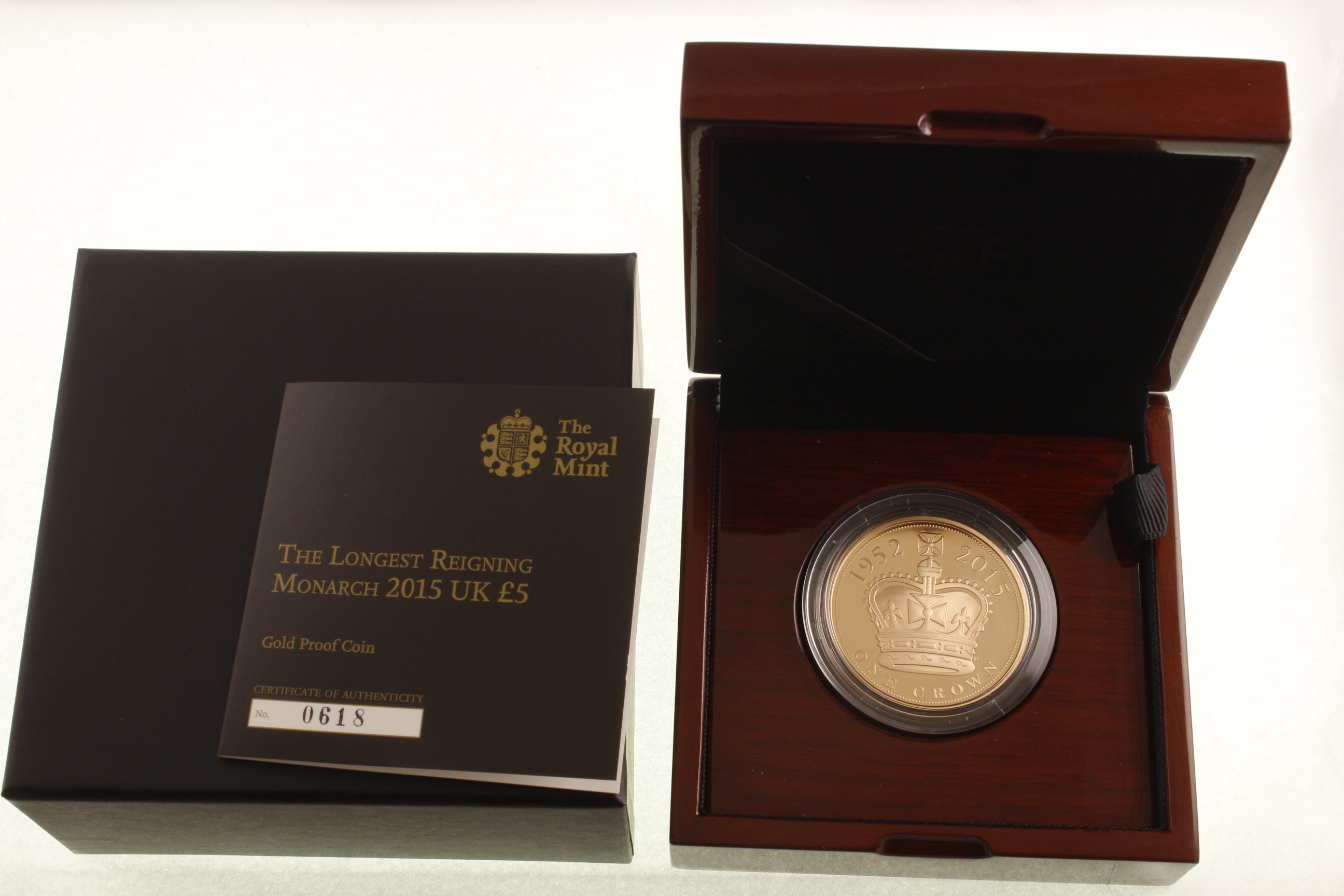 Royal Mint 2015 £5 gold proof coin "The longest reigning monarch" with box and certificate - Image 3 of 3