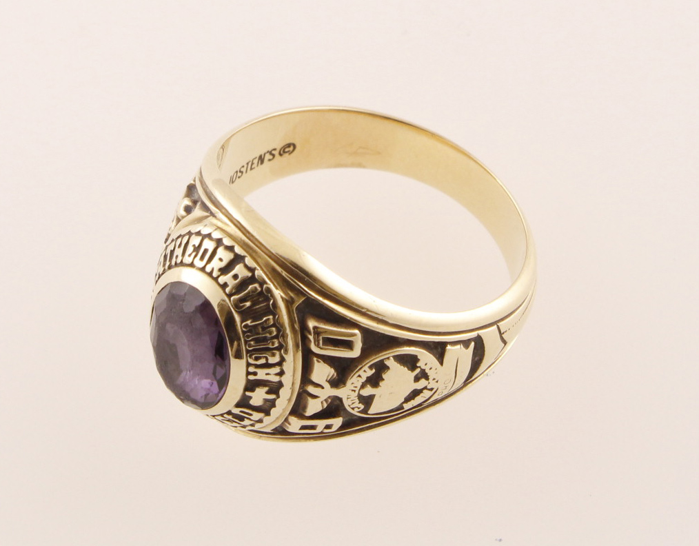 An American stone set college ring dated 1990 stamped 10k JOSTEN'S, approx 7. - Image 2 of 2