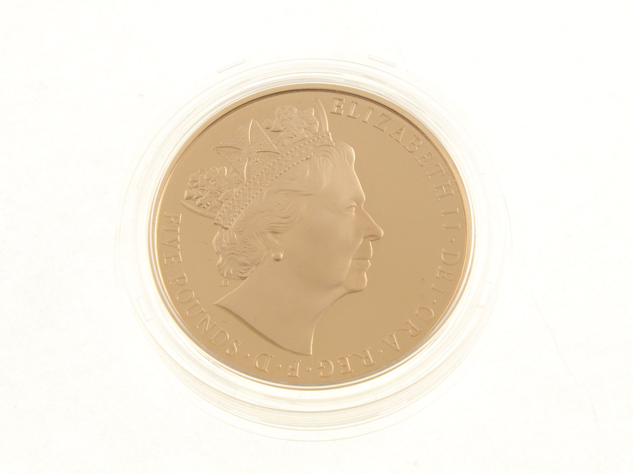 Royal Mint 2015 £5 gold proof coin "The longest reigning monarch" with box and certificate - Image 2 of 3