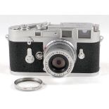Chrome double-wind Leica M3 body #918676 (condition 5F) with collapsible Elmar 50mm f2,8 #1368920,