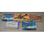 5 x 1:72 scale model aircraft kits, various manufacturers. Viewing recommended.