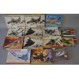 22 x Italaerei / Testors 1:48 scale model aircraft kits. Viewing recommended.