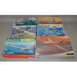 6 x Assorted 1:72 scale model aircraft kits, various manufacturers.