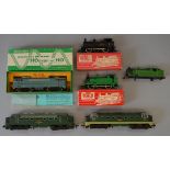 OO Gauge. 5 x Hornby Dublo & Hornby Acho locomotives together with spare body shell. Overall F/G.