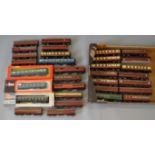 OO Gauge. 32 x Assorted coaches. Hornby Dublo, Hornby & Lima.