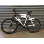 POLICE > Apollo Evade mountain bike / bicycle [NO RESERVE] [VAT ON HAMMER PRICE]