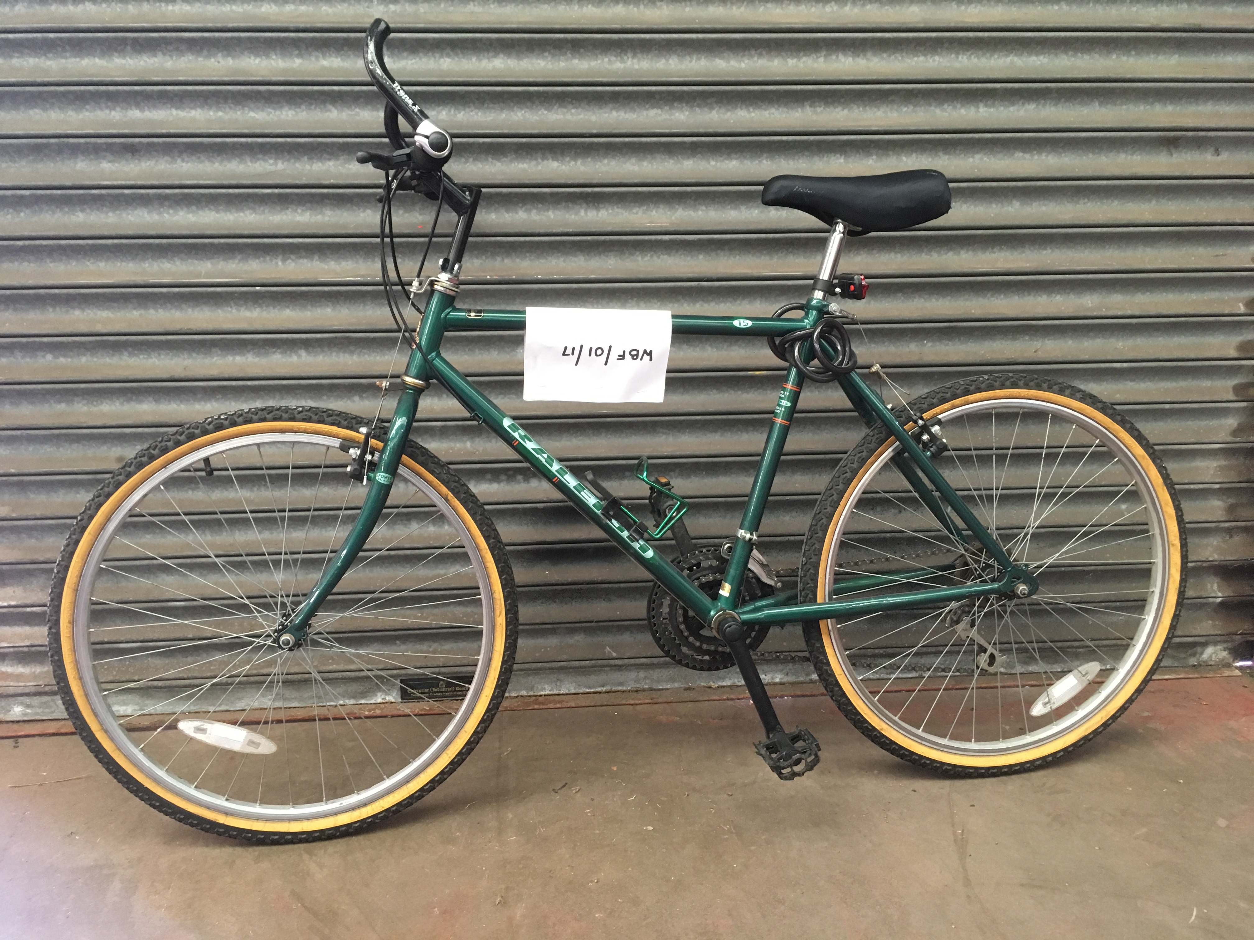 POLICE > Raleigh mountain bike / bicycle [NO RESERVE] [VAT ON HAMMER PRICE]