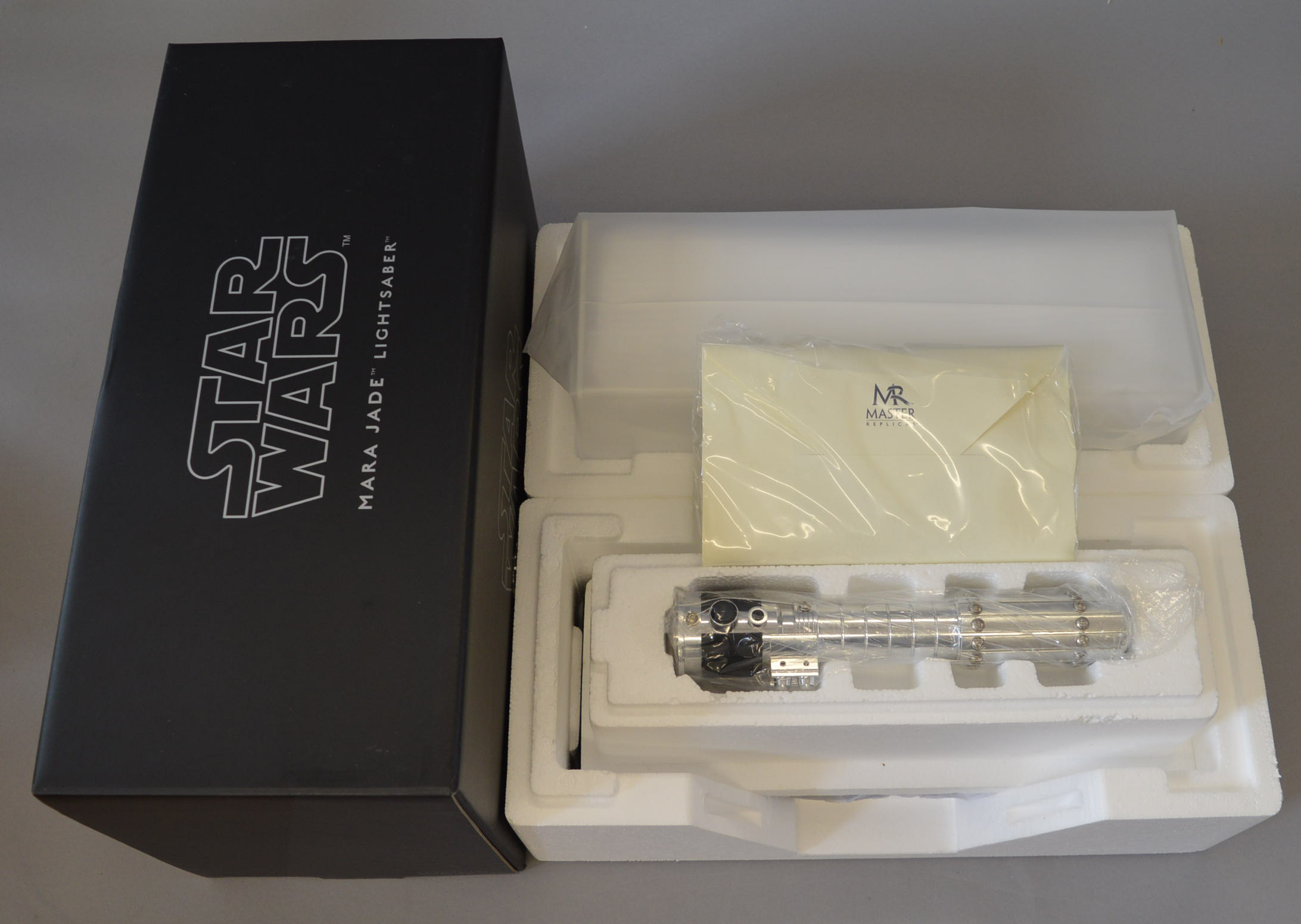 Star Wars Master Replicas Signature Edition SW-174 Mara Jade Lightsaber',